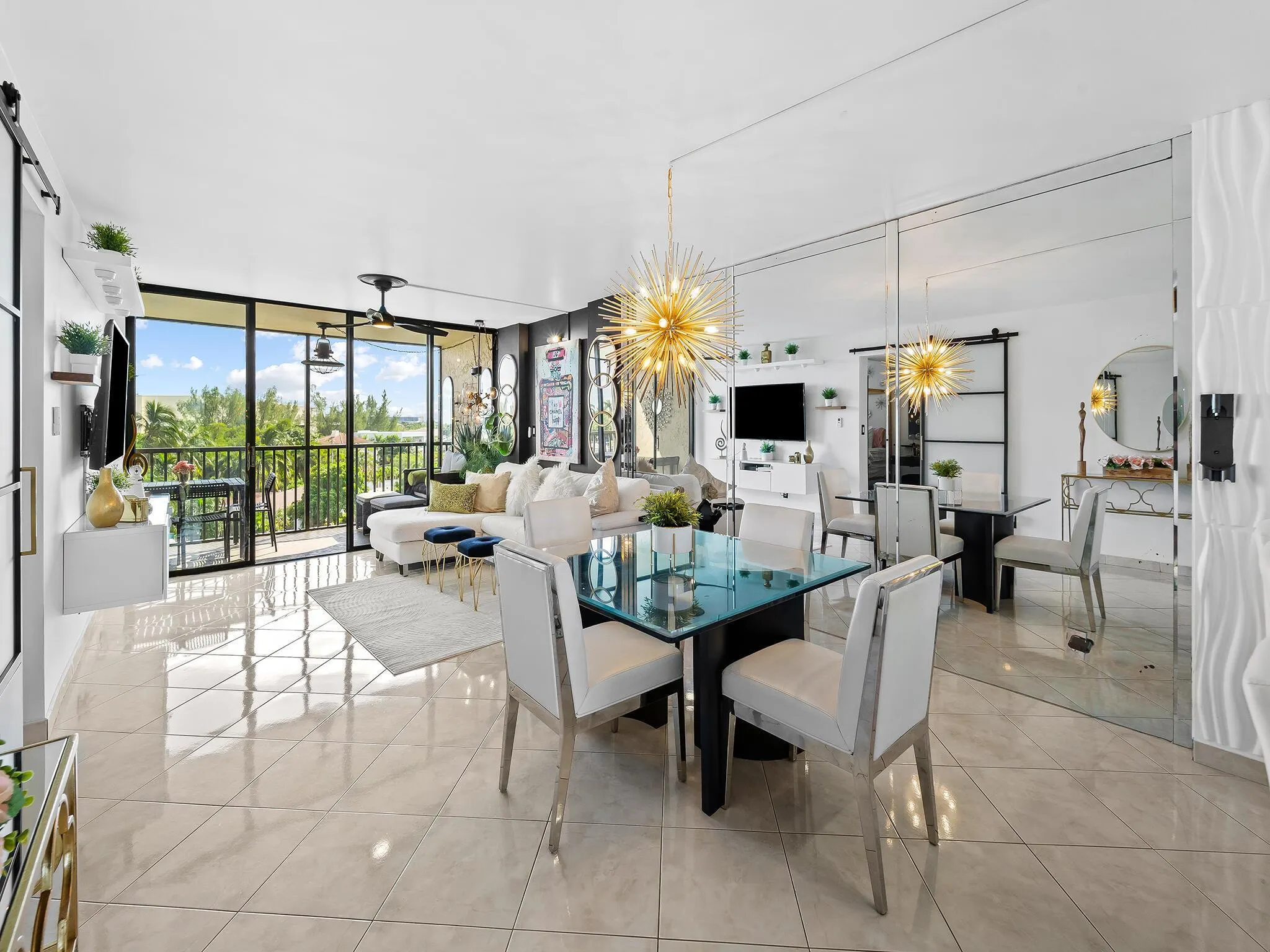 13 Royal Palm Way, #5030