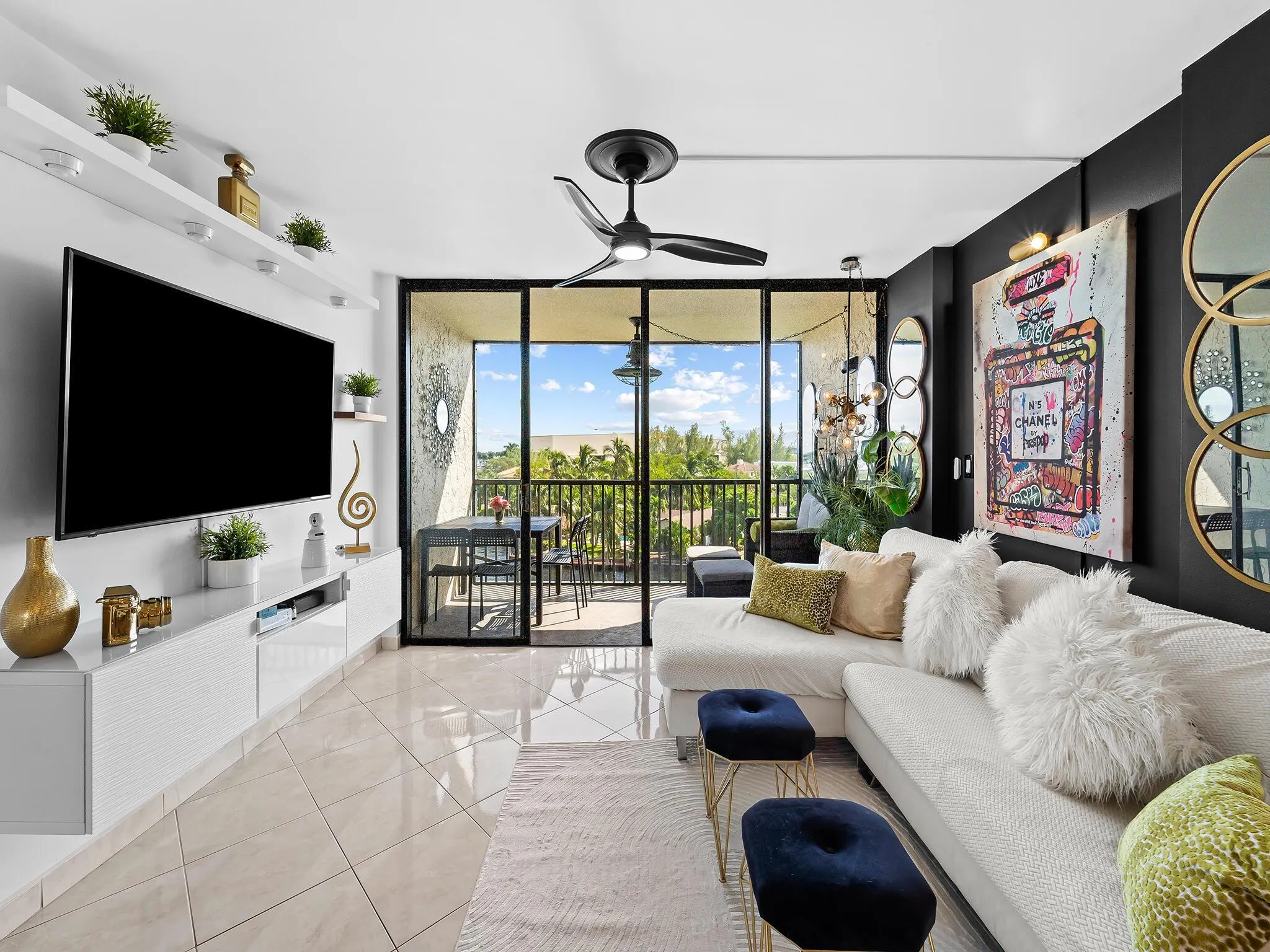 13 Royal Palm Way, #5030