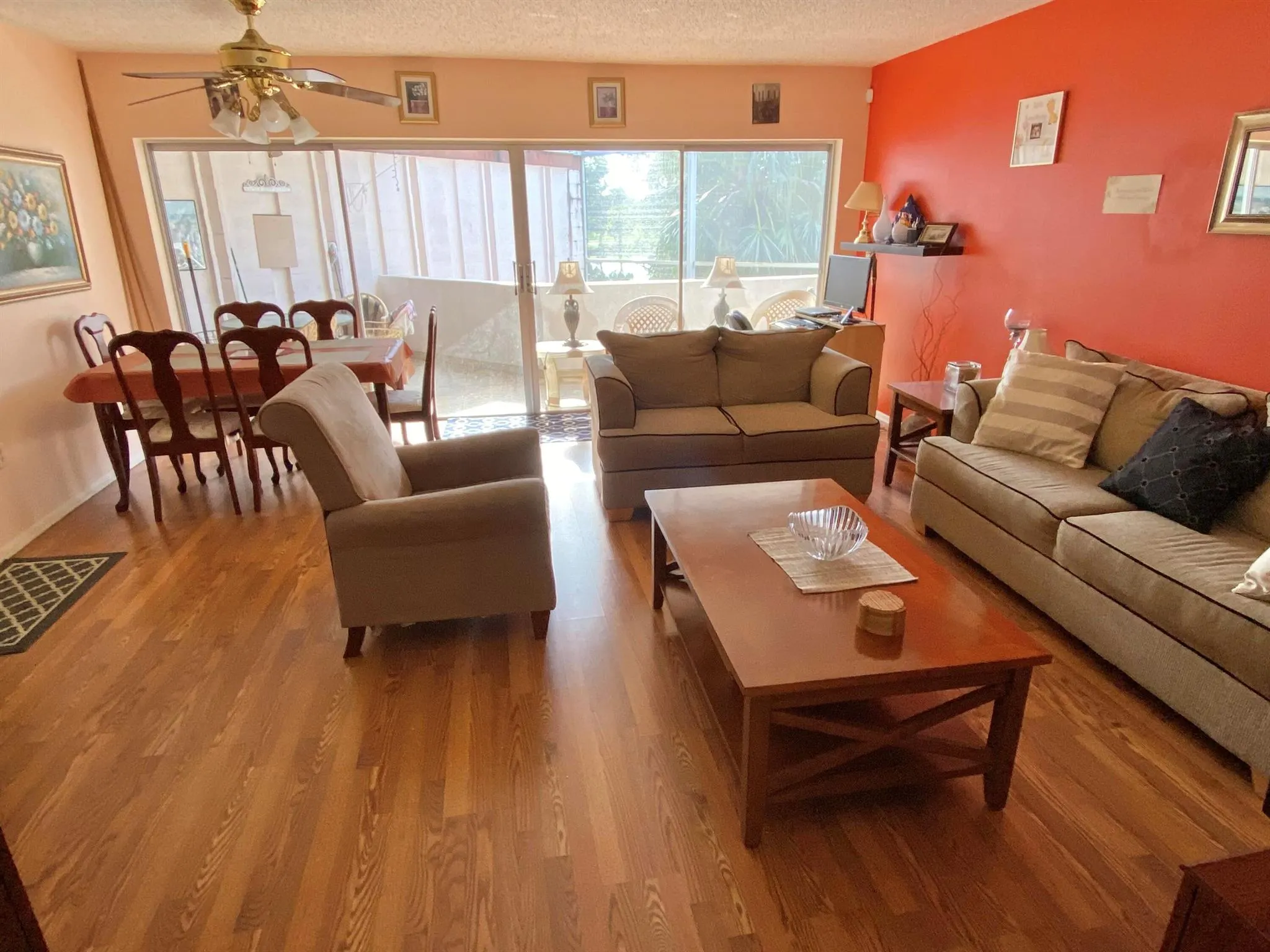 7 Greenway N, #211