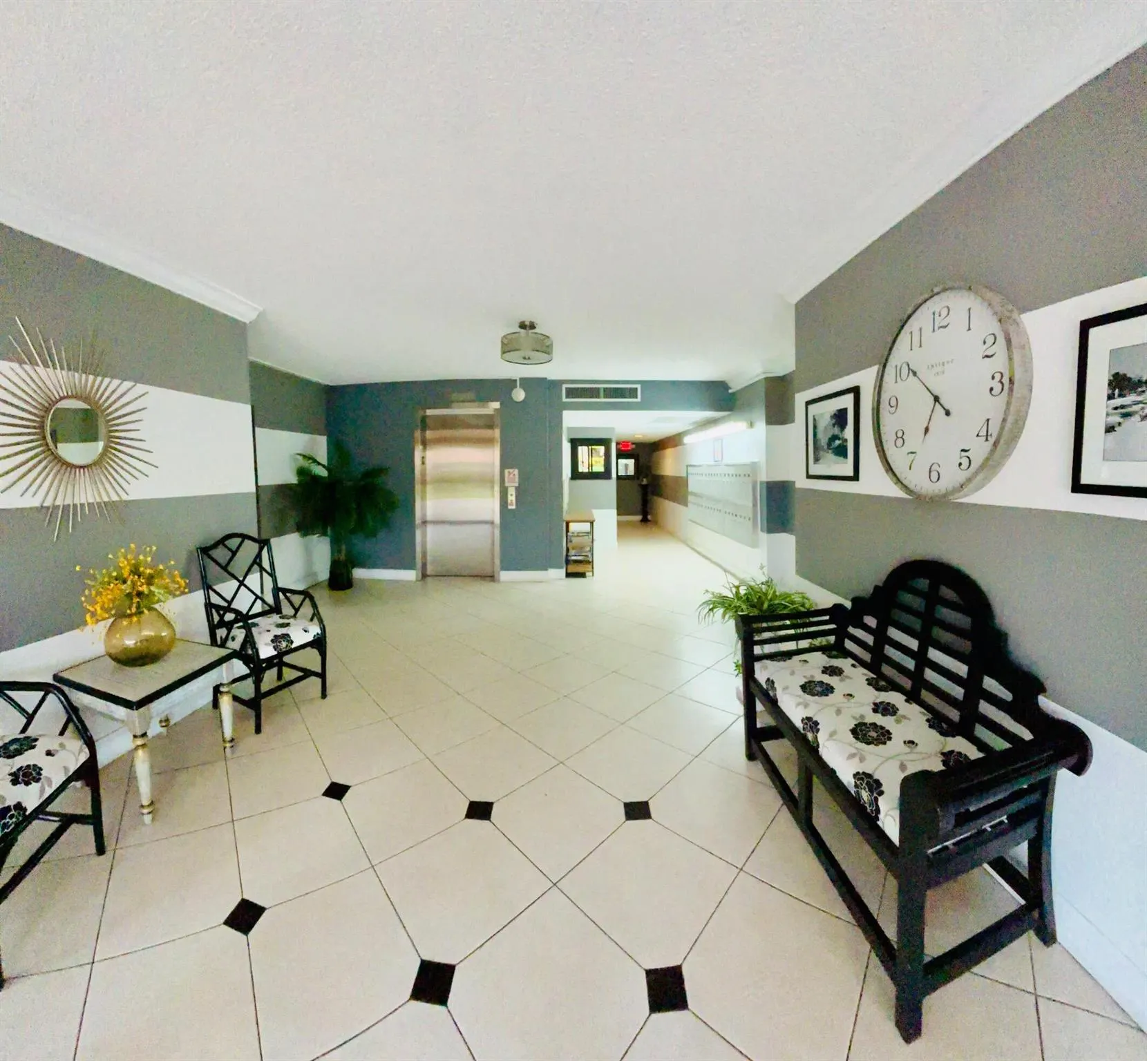 2900 N Palm Aire Drive, #206