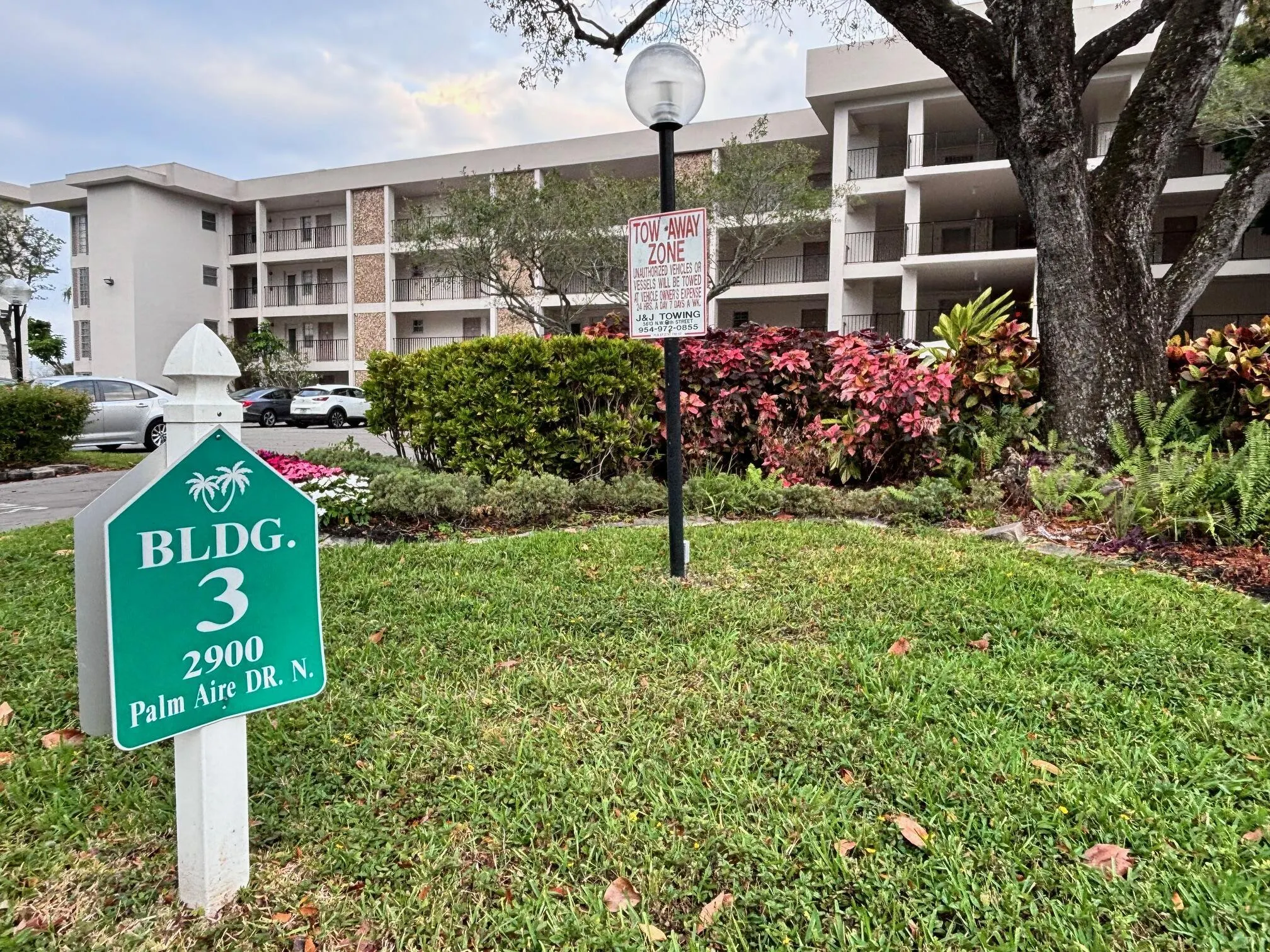 2900 N Palm Aire Drive, #206