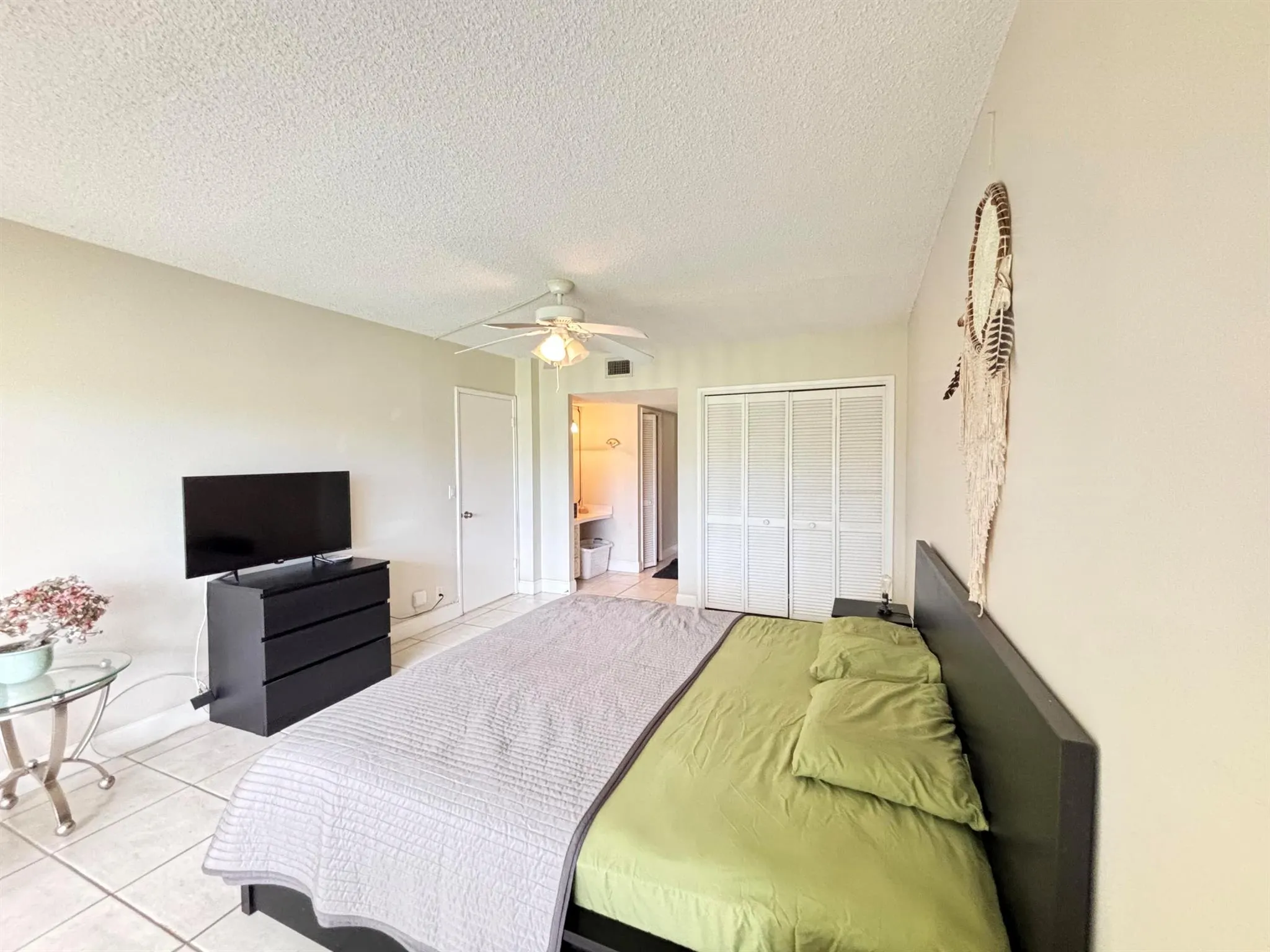 2900 N Palm Aire Drive, #206