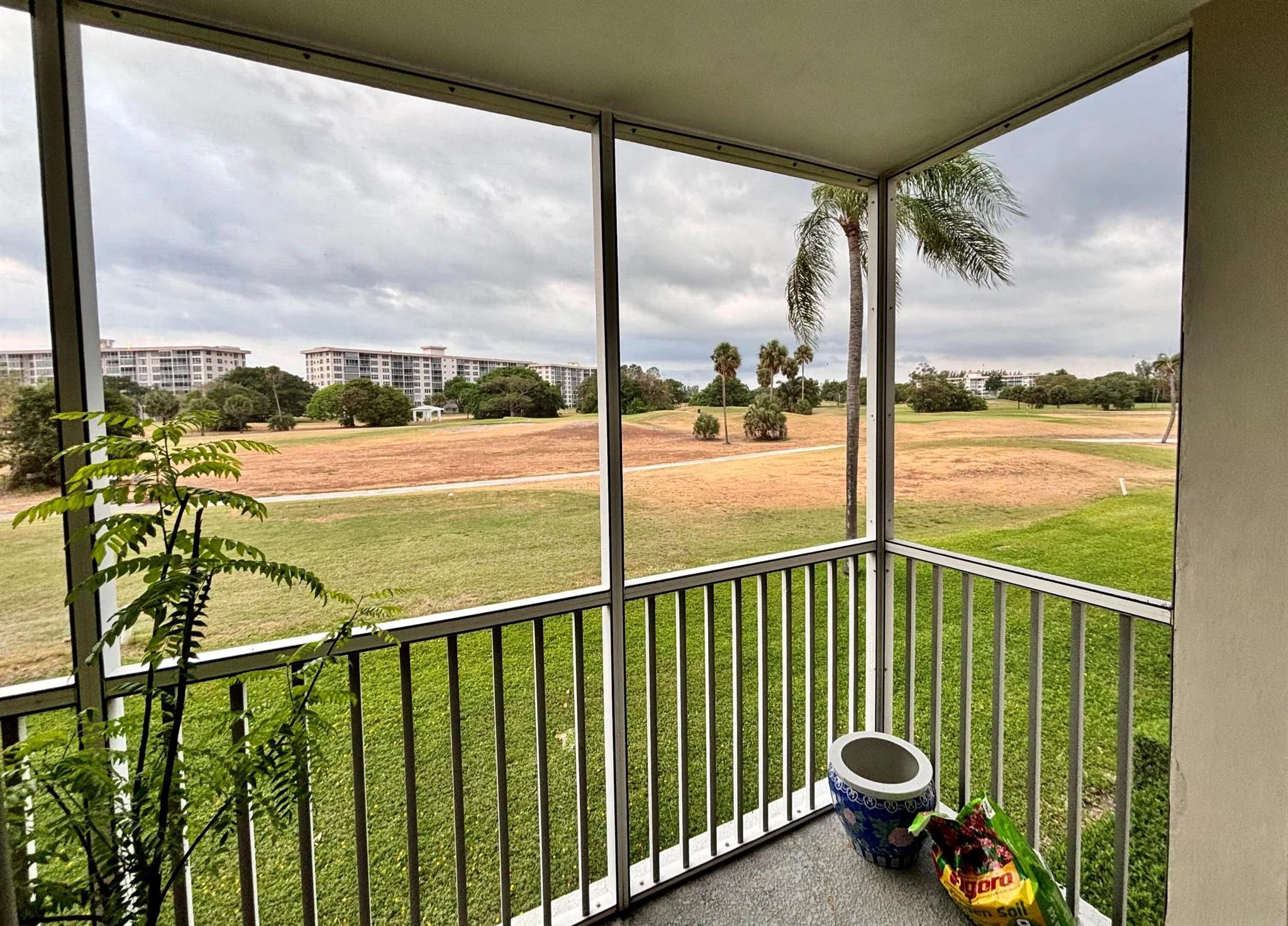 2900 N Palm Aire Drive, #206