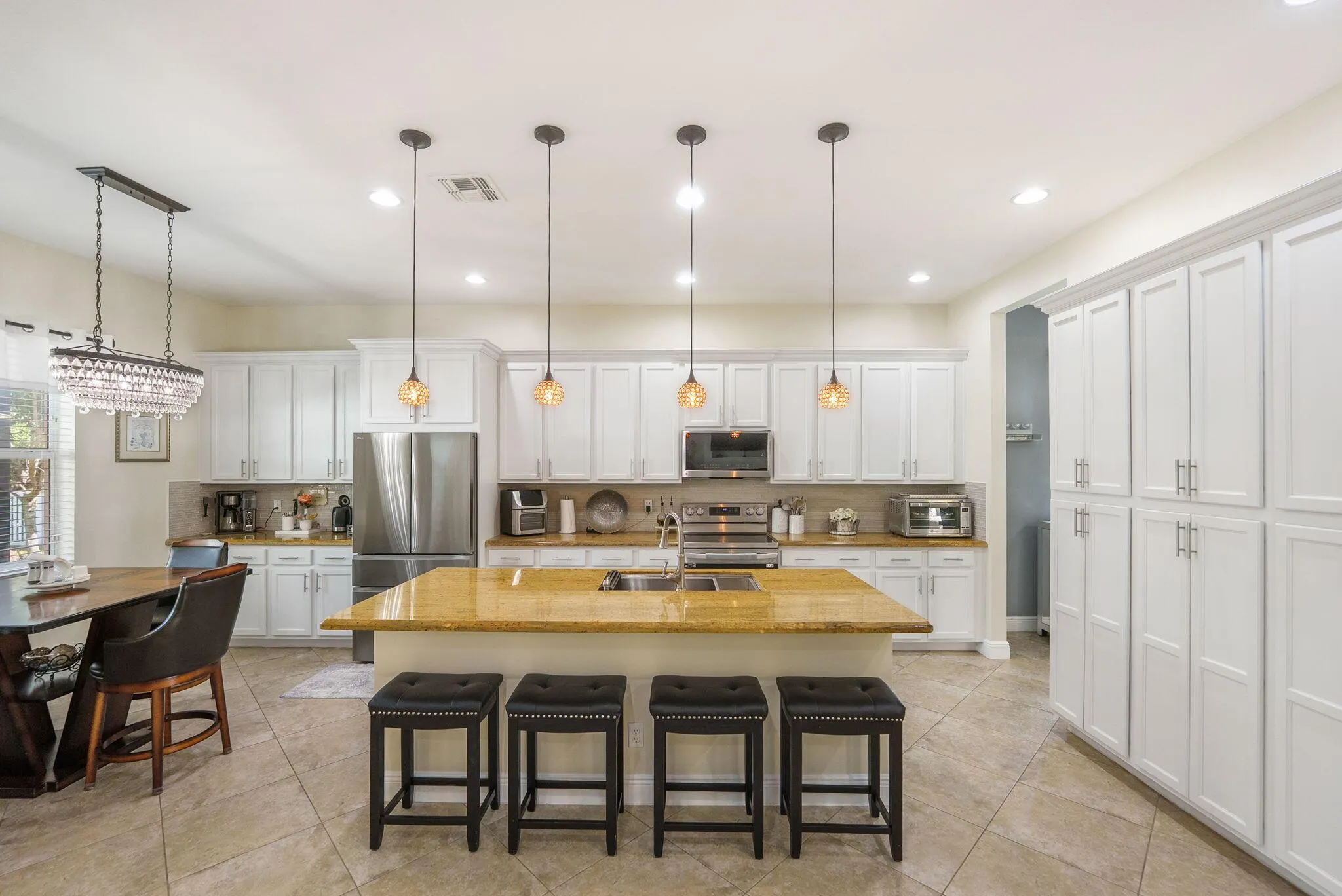 11357 SW Hillcrest Circle