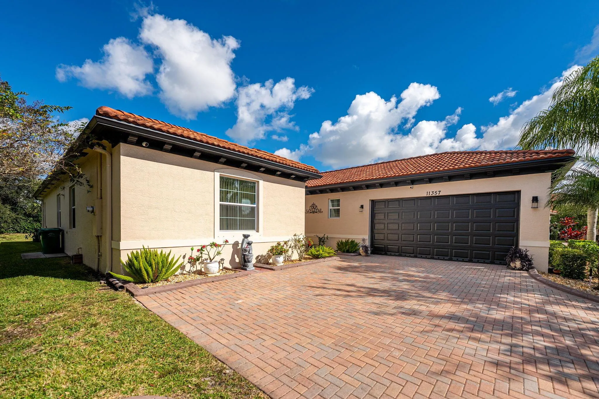 11357 SW Hillcrest Circle