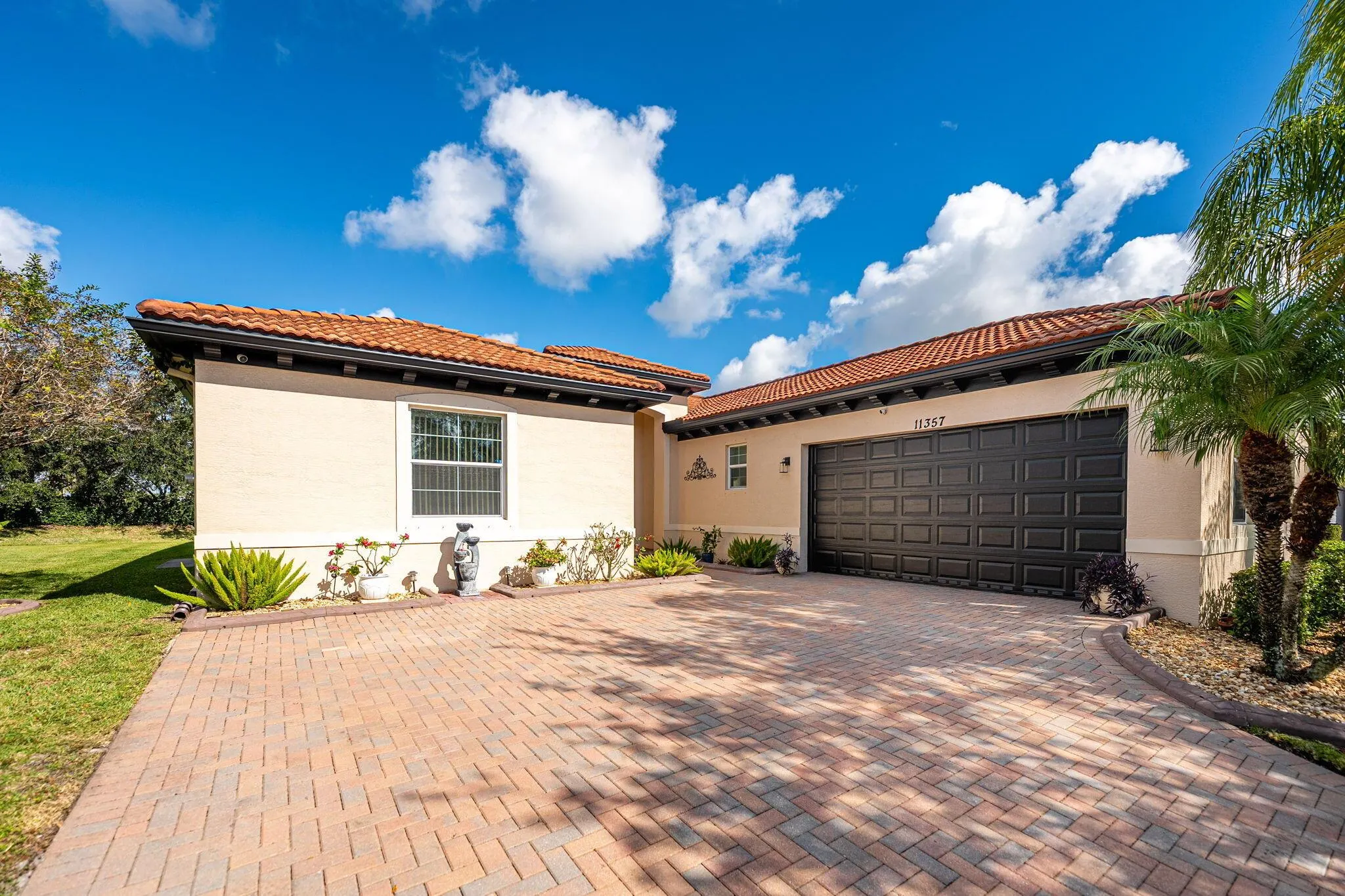 11357 SW Hillcrest Circle