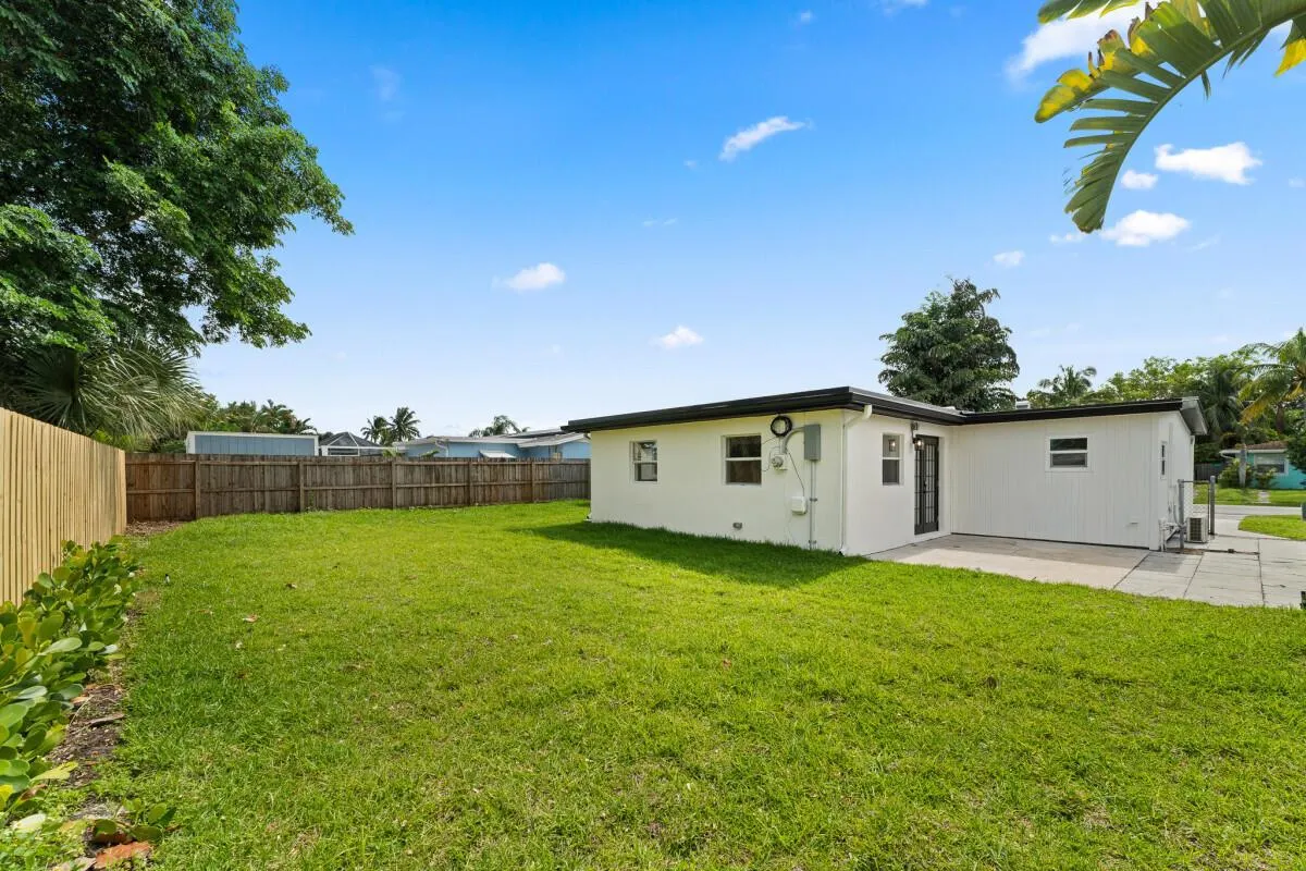 3797 Bahama Road