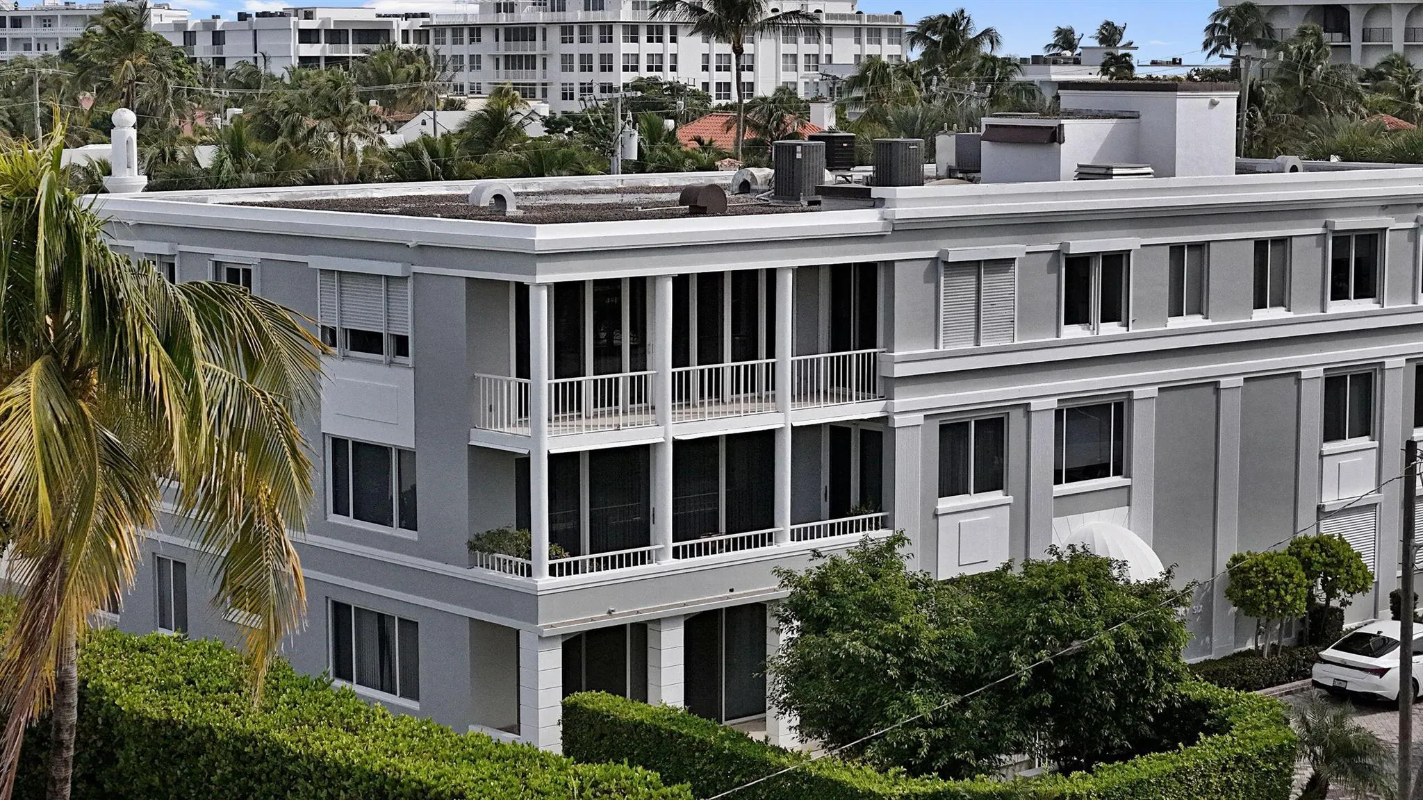 145 Peruvian Avenue, #301