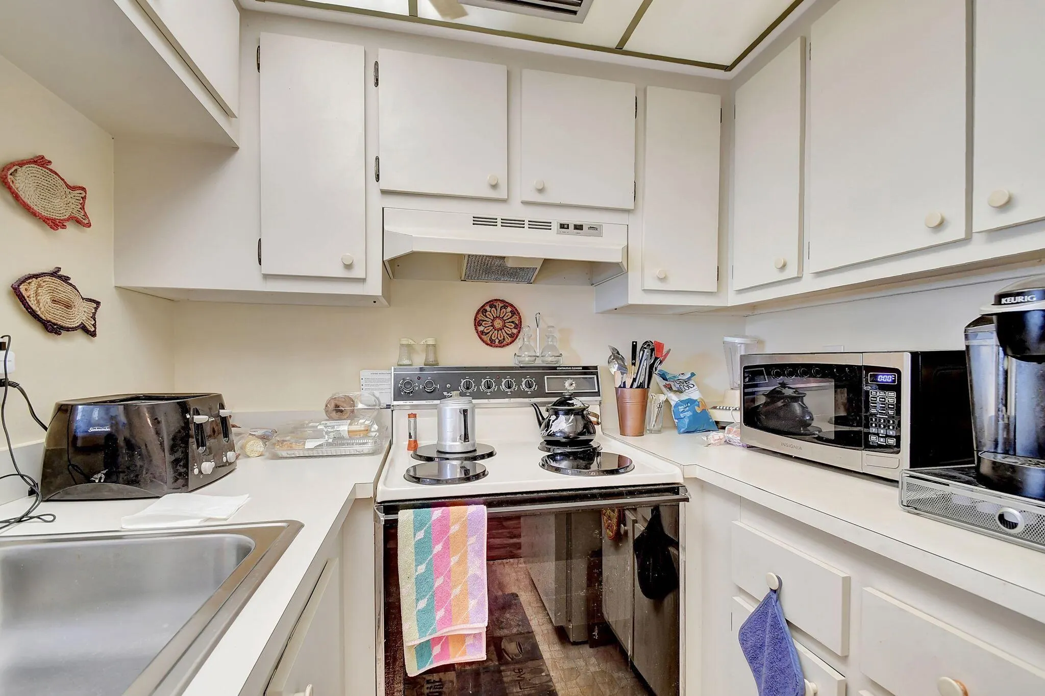 7166 Golf Colony Court, #203