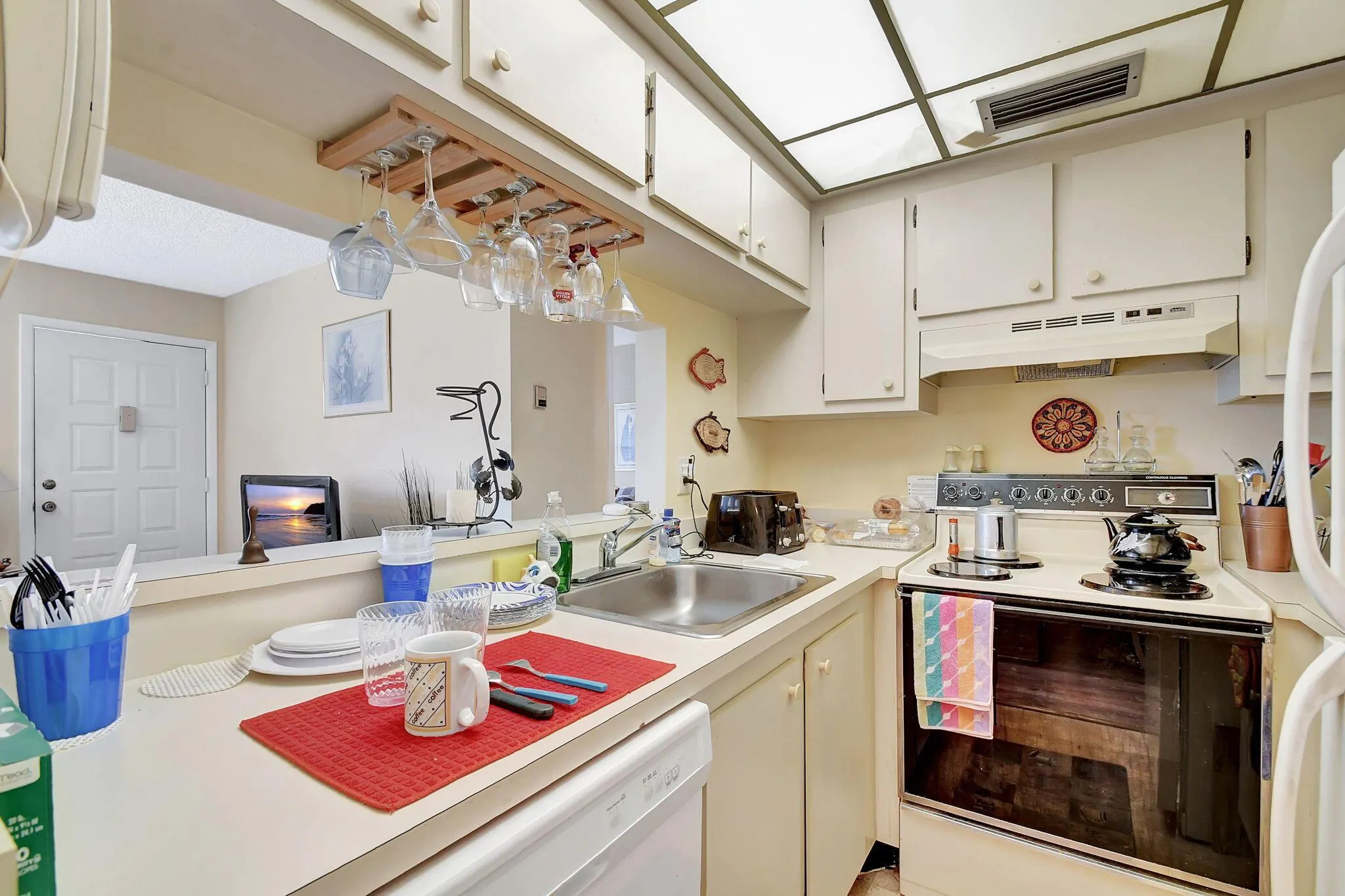 7166 Golf Colony Court, #203
