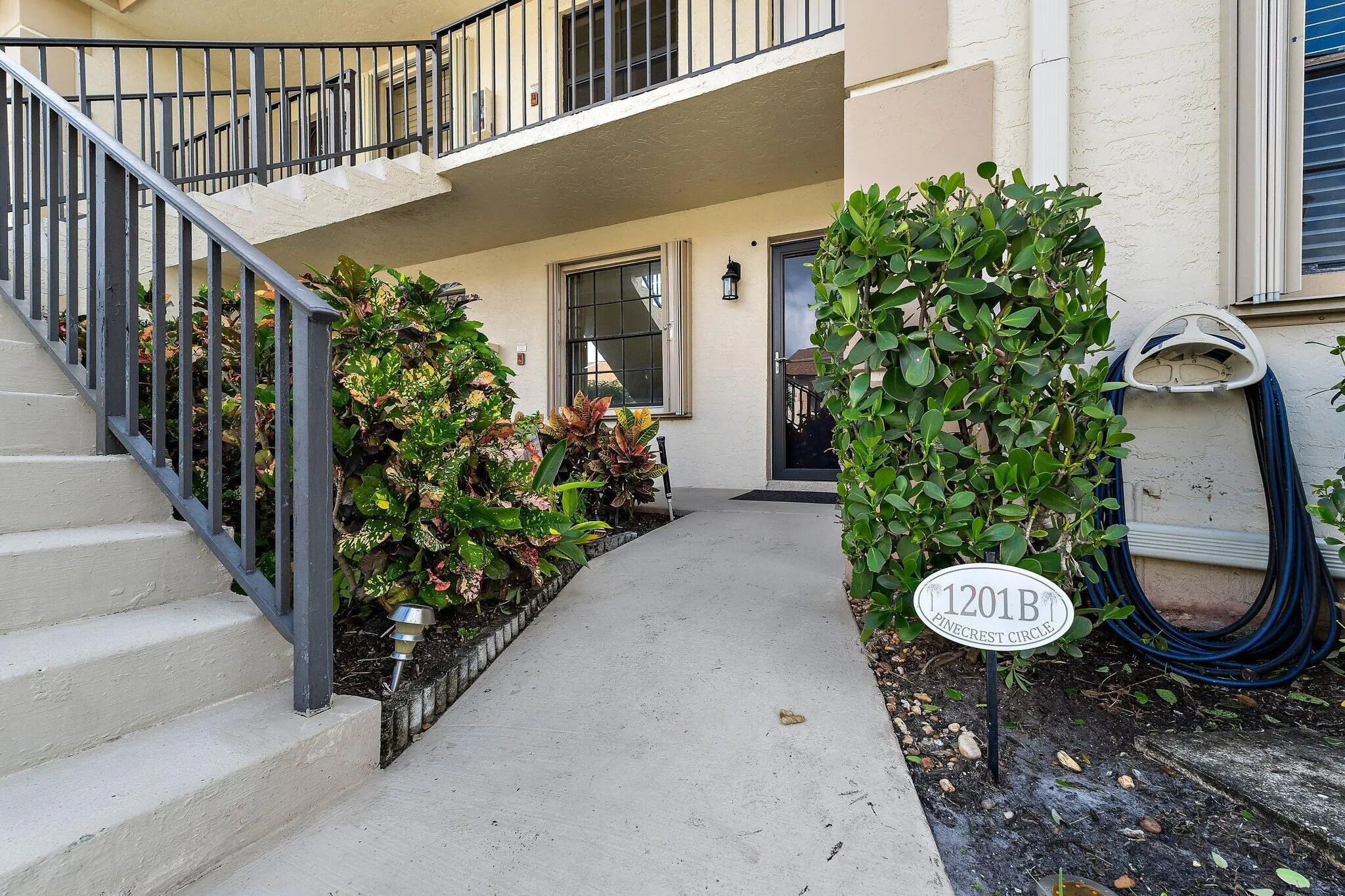 1201 Pinecrest Circle, #B