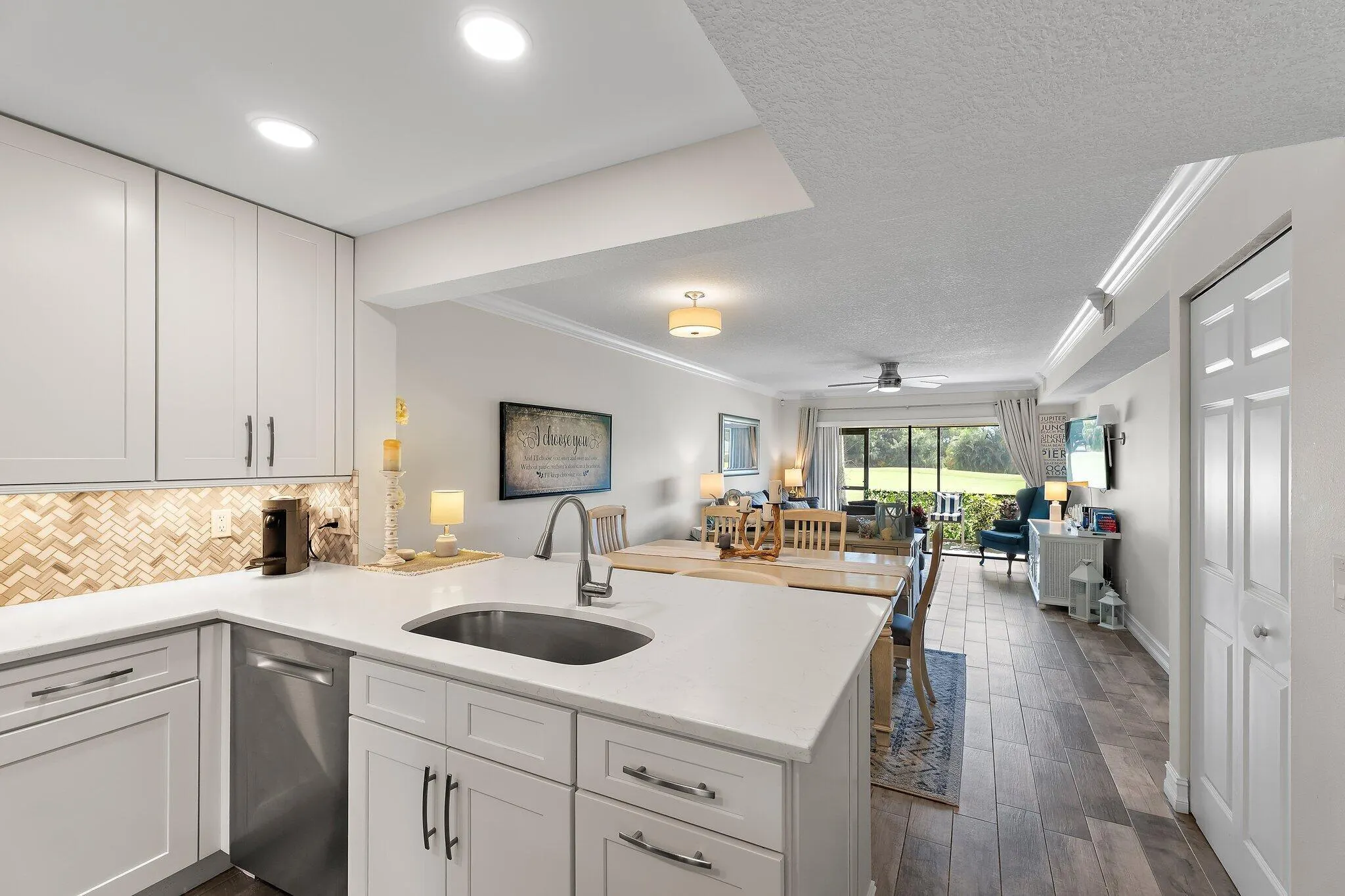 1201 Pinecrest Circle, #B