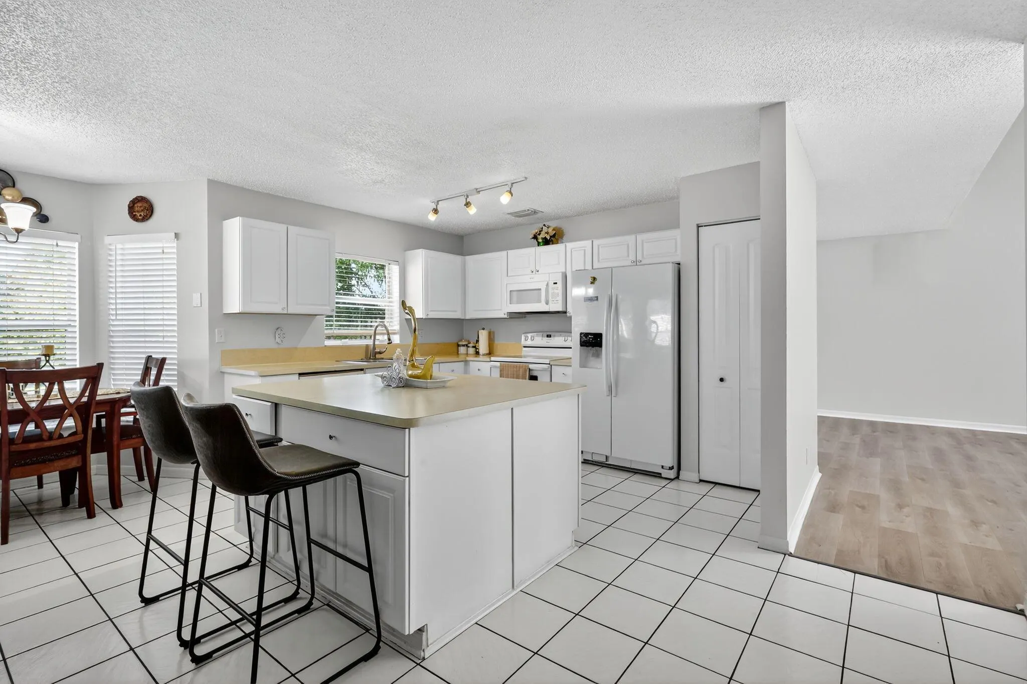 7581 Bristol Bay Lane