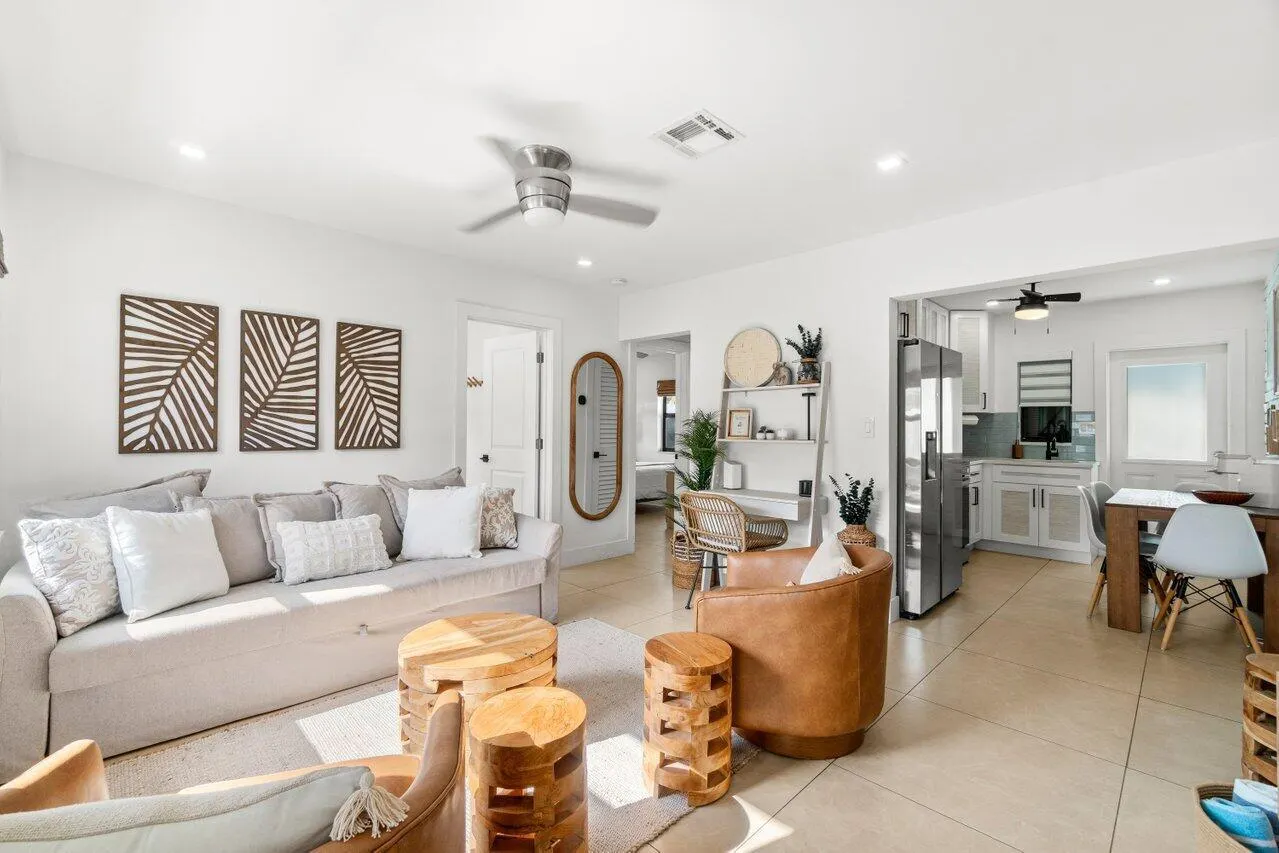 217 NE 11th Street, #217-219