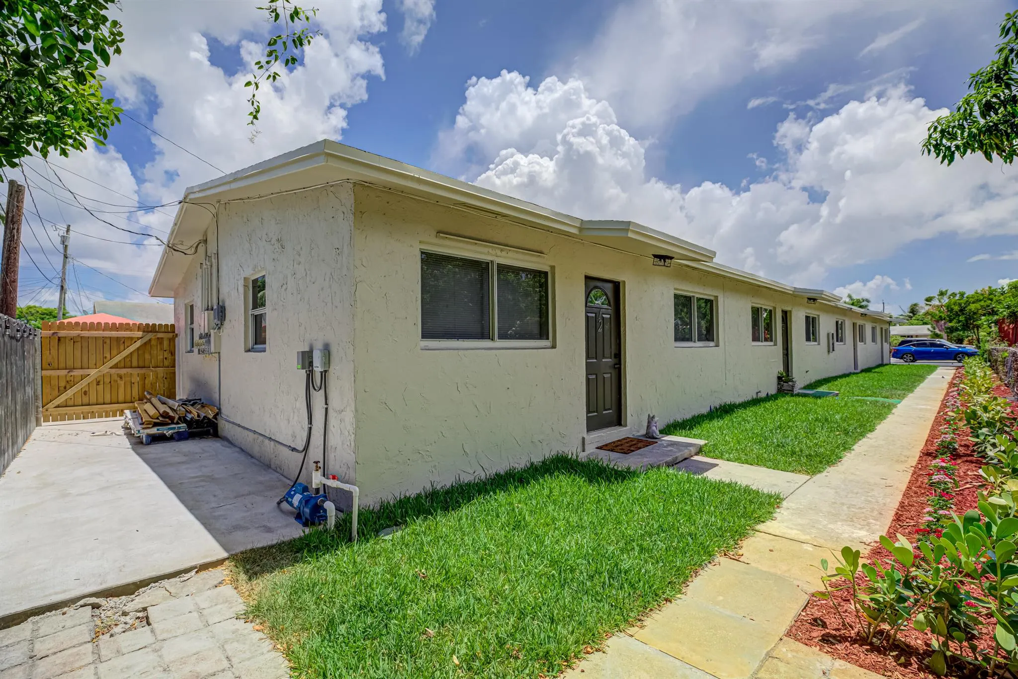 1216 N 16th Avenue N, #10