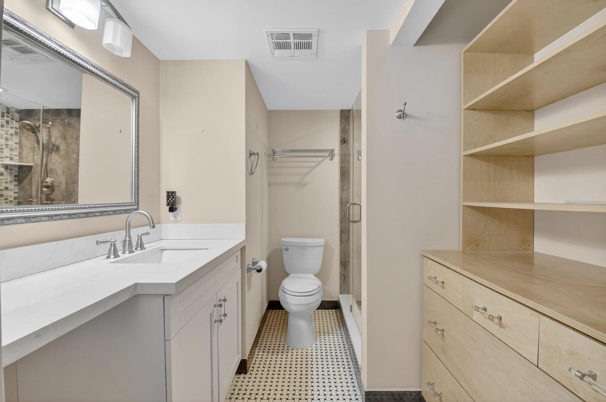 4054 Rexford C