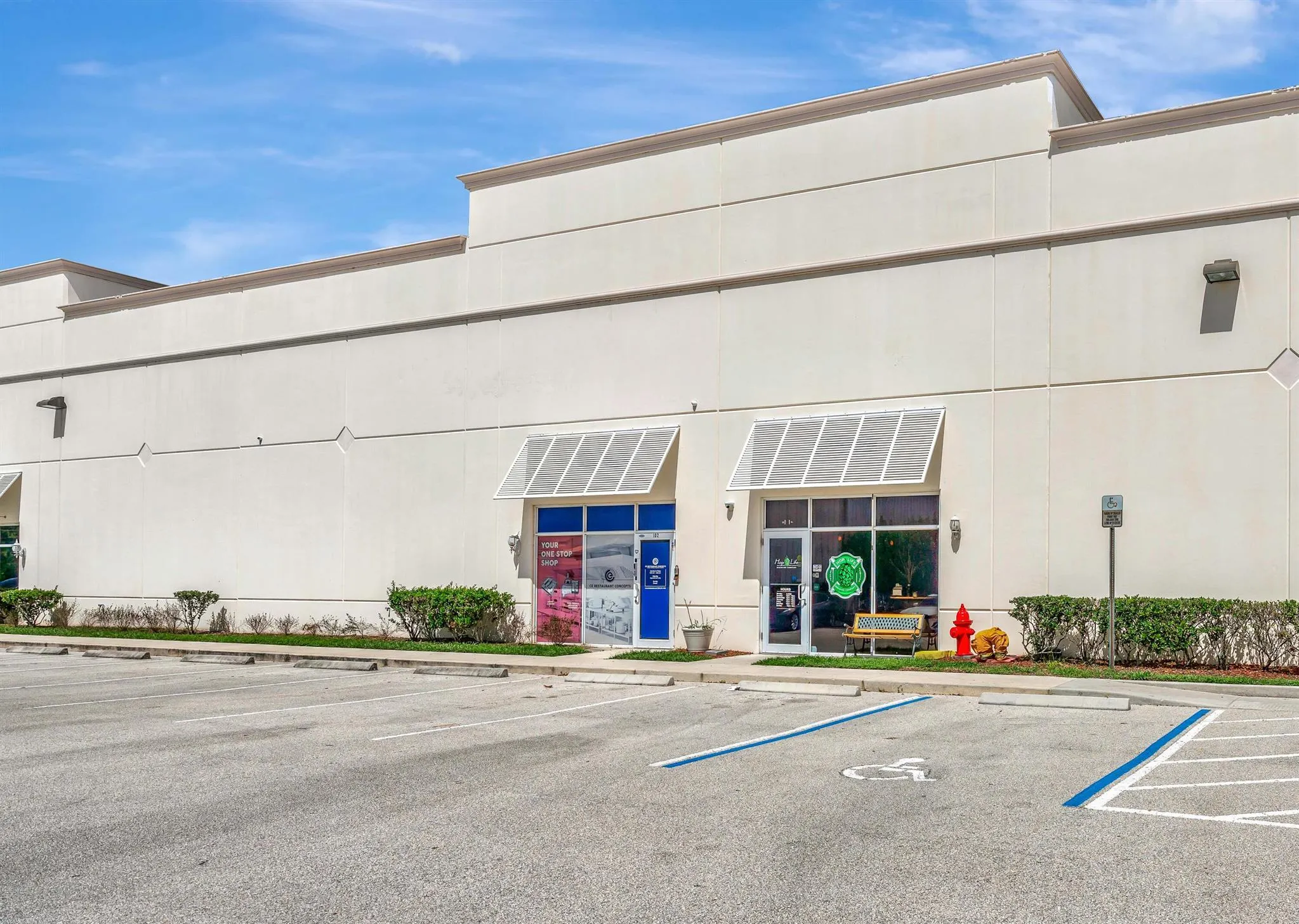 679 NW Enterprise Drive, #102