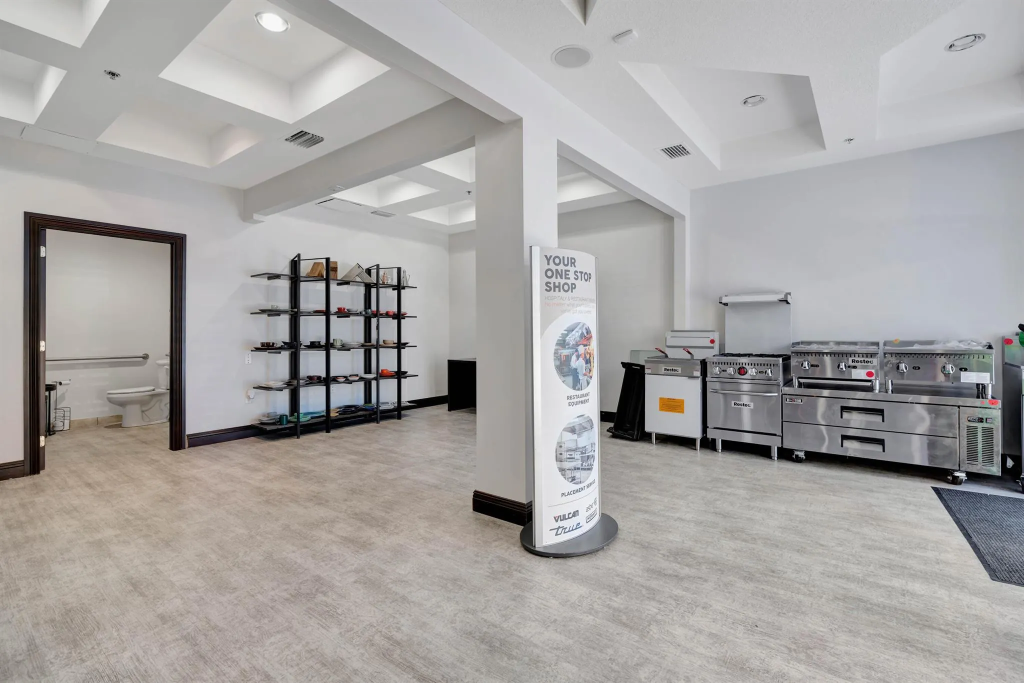679 NW Enterprise Drive, #102