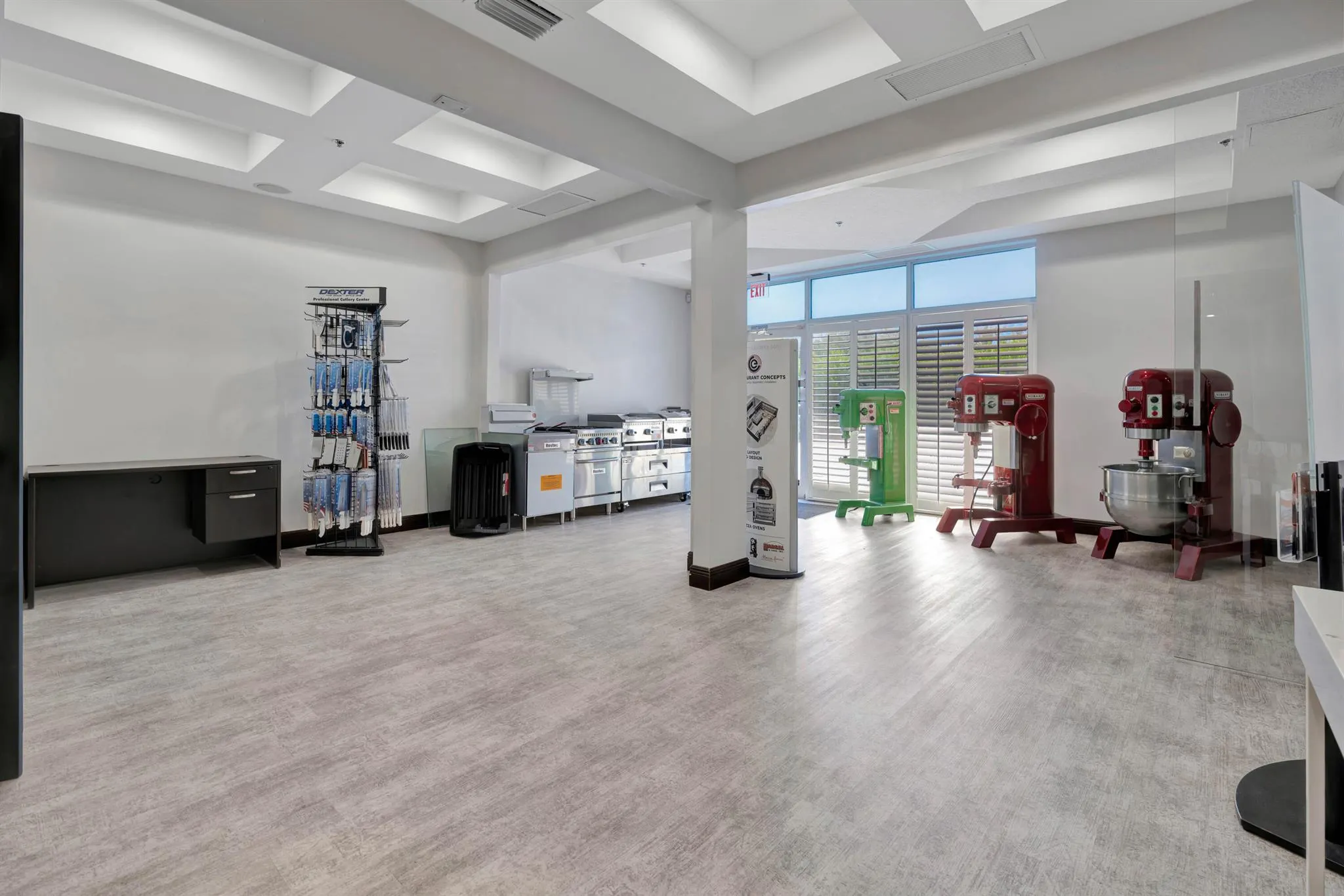 679 NW Enterprise Drive, #102