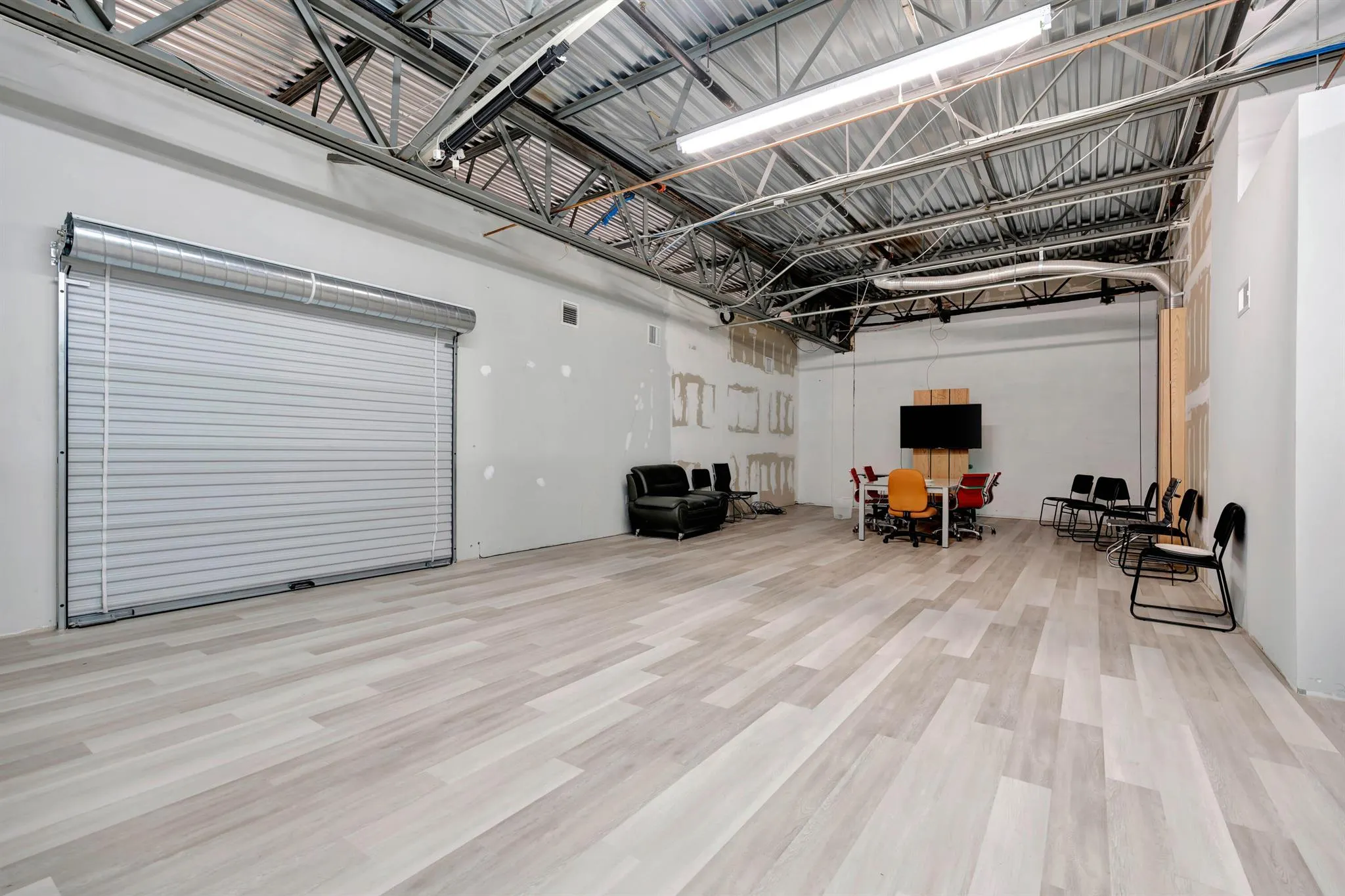 679 NW Enterprise Drive, #102