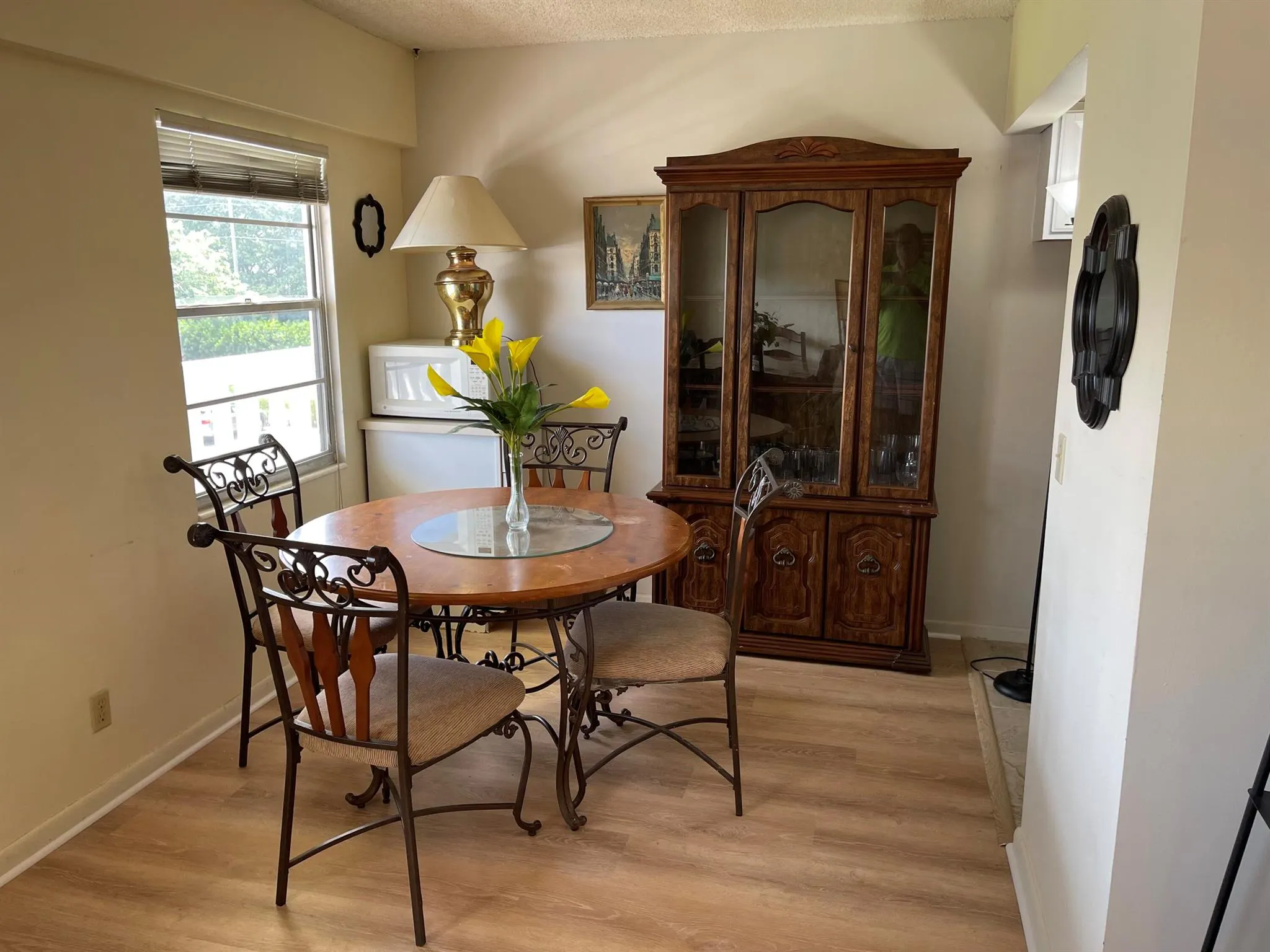 198 Dorset E, #E