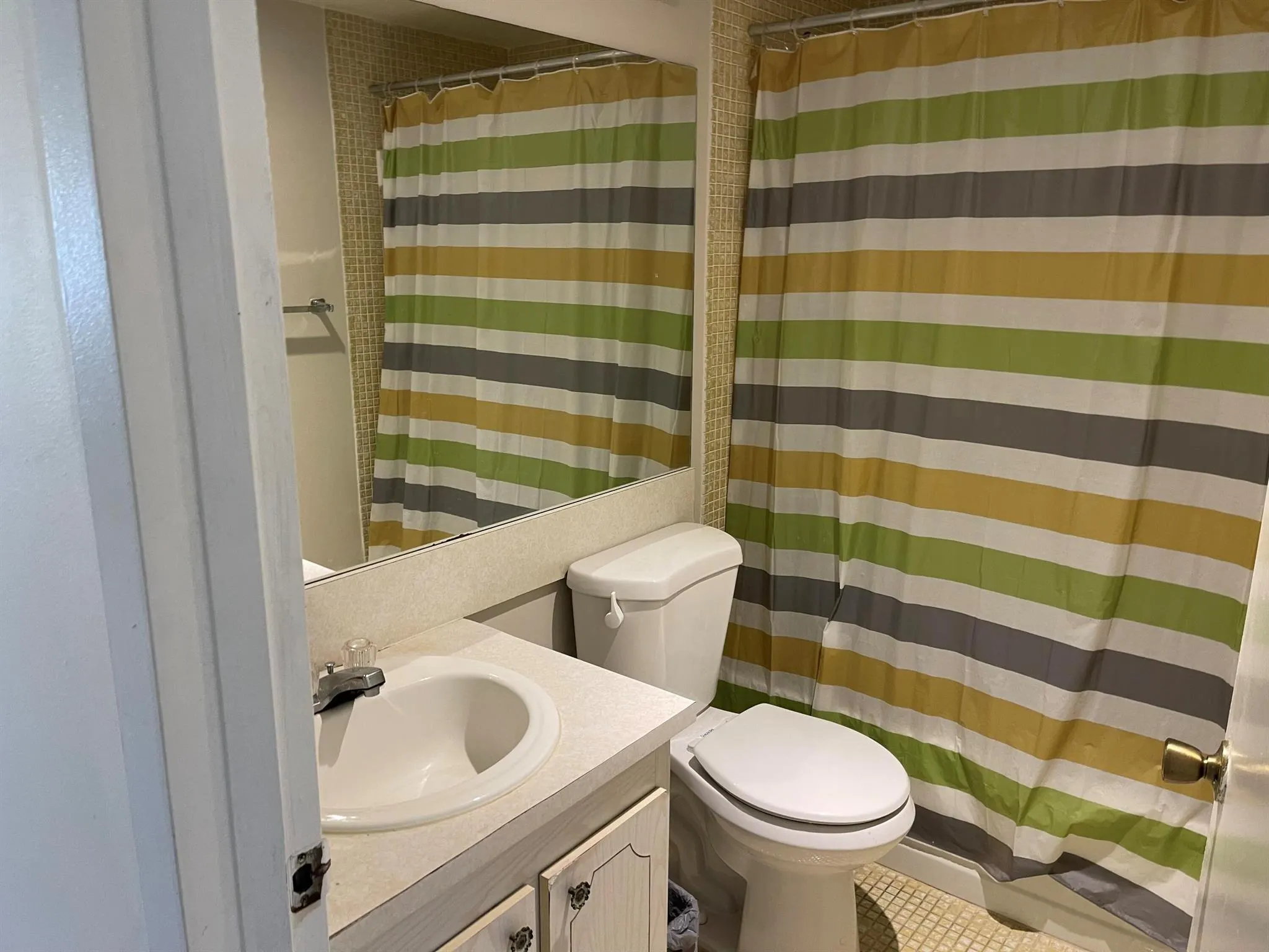 198 Dorset E, #E