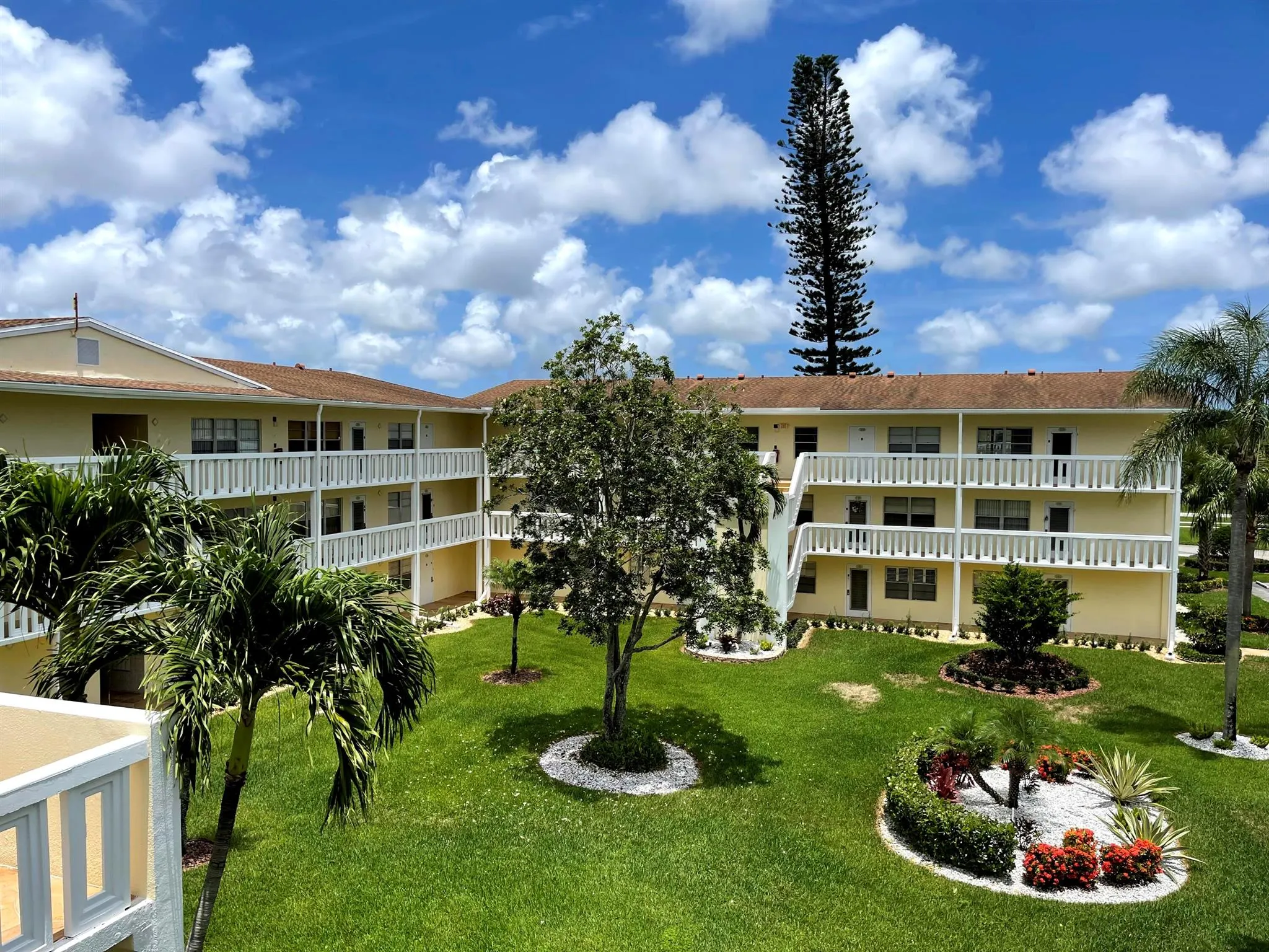 198 Dorset E, #E