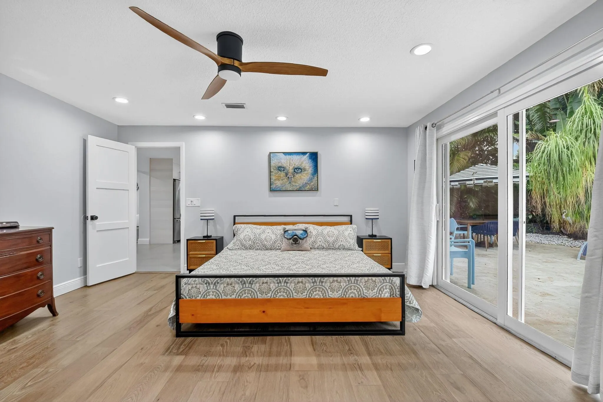 3957 NW 7th Court