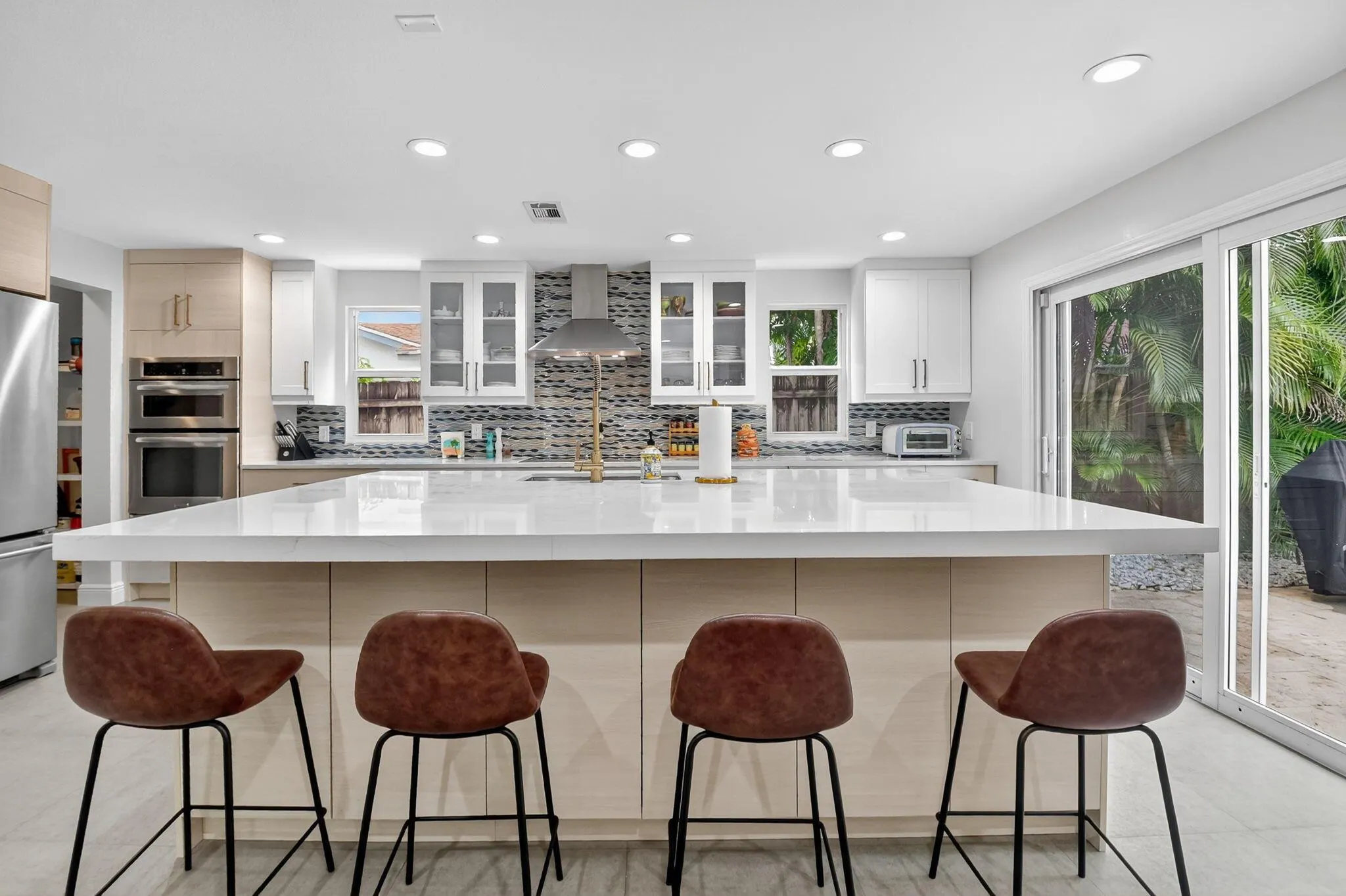3957 NW 7th Court