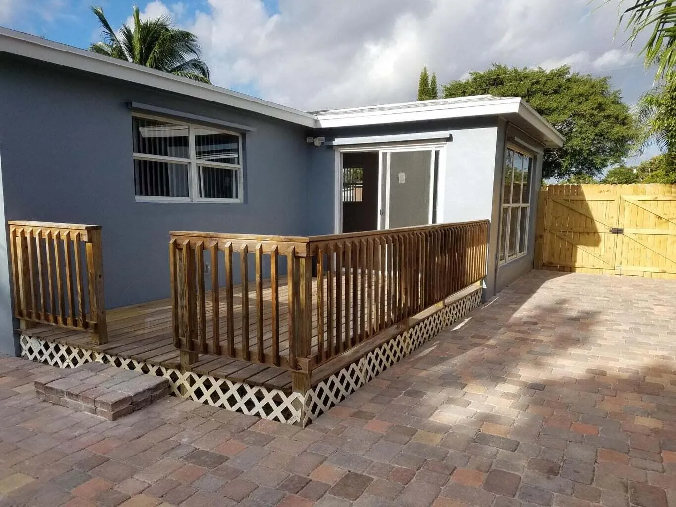 130 W Ocean Drive