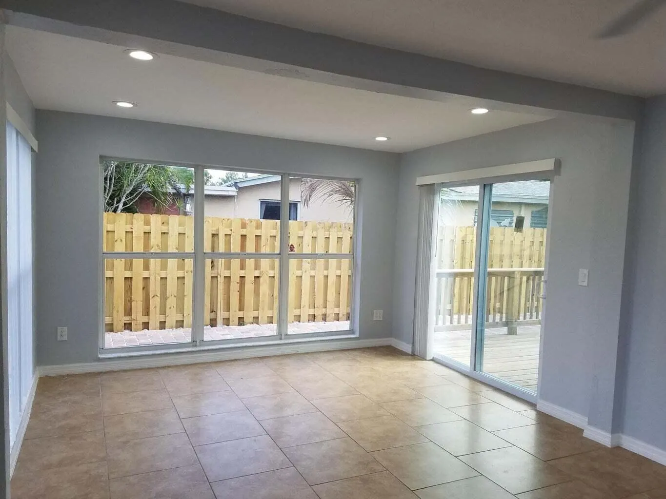 130 W Ocean Drive