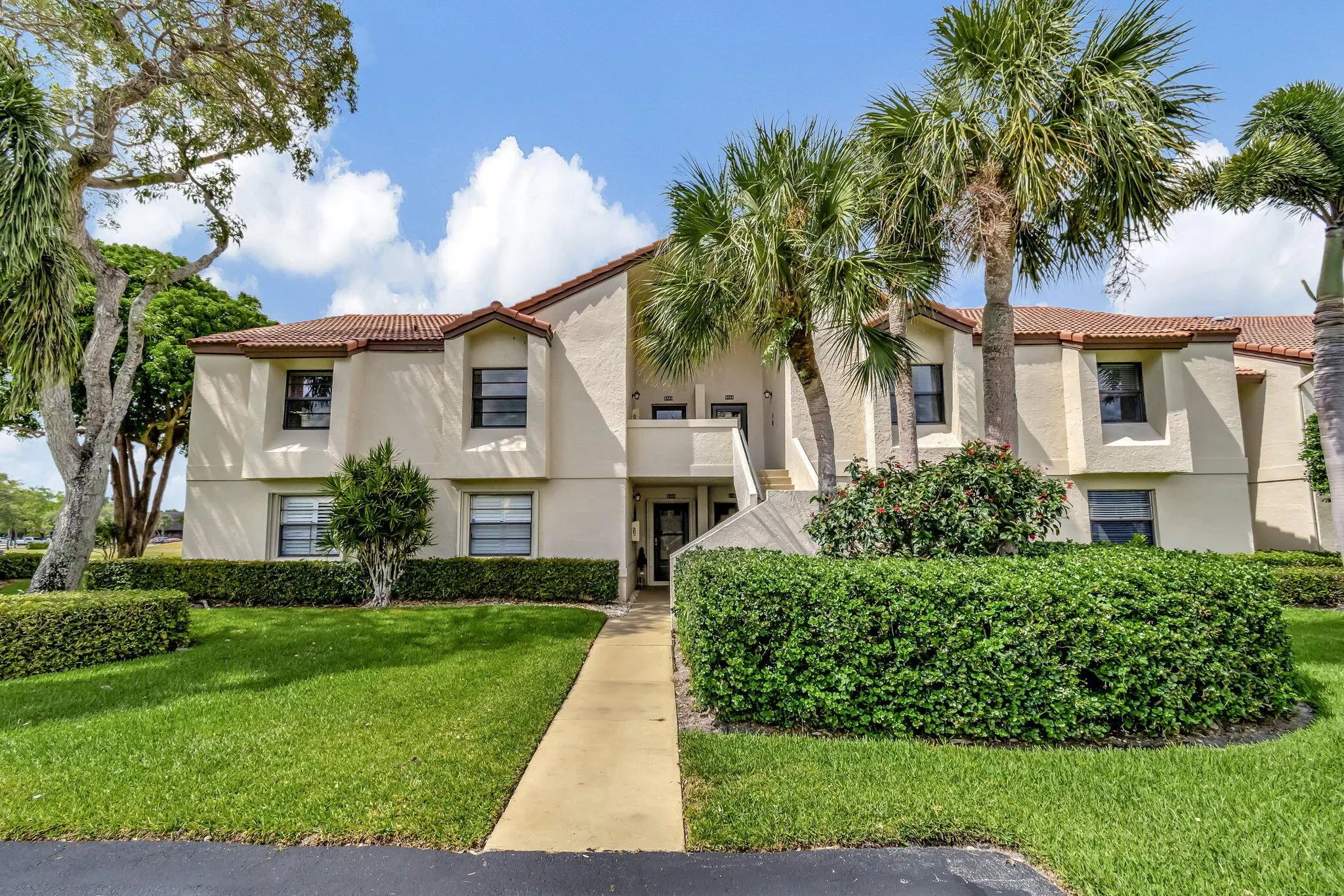 5869 Parkwalk Drive