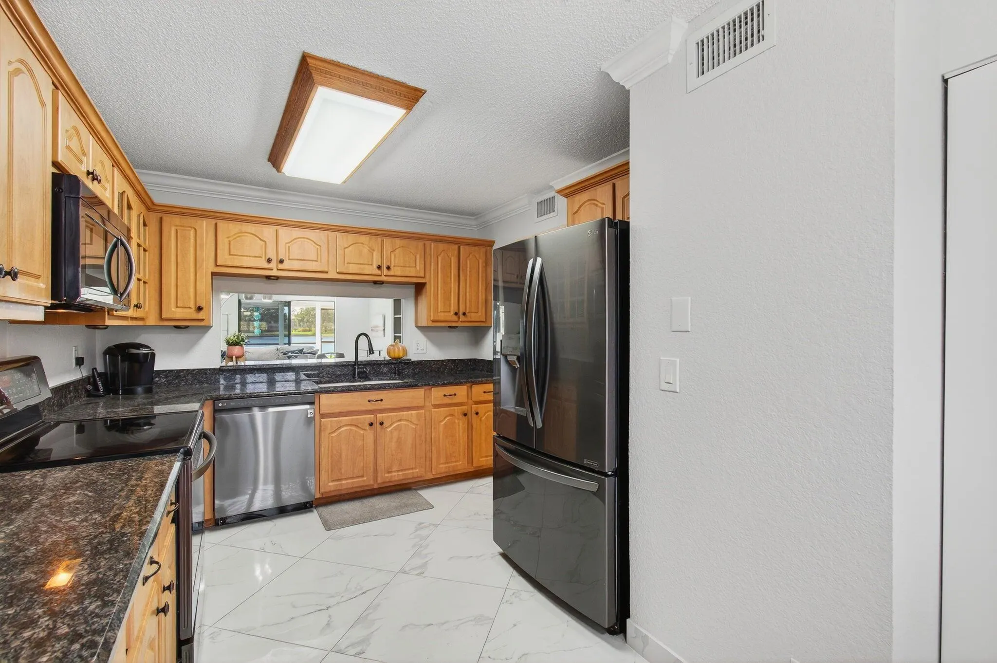 5574 Witney Drive, #109