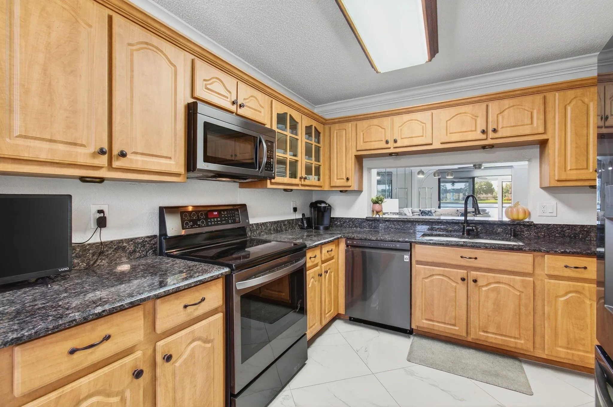 5574 Witney Drive, #109