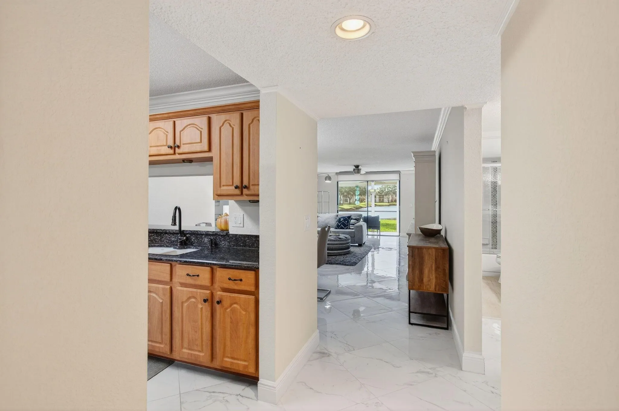 5574 Witney Drive, #109