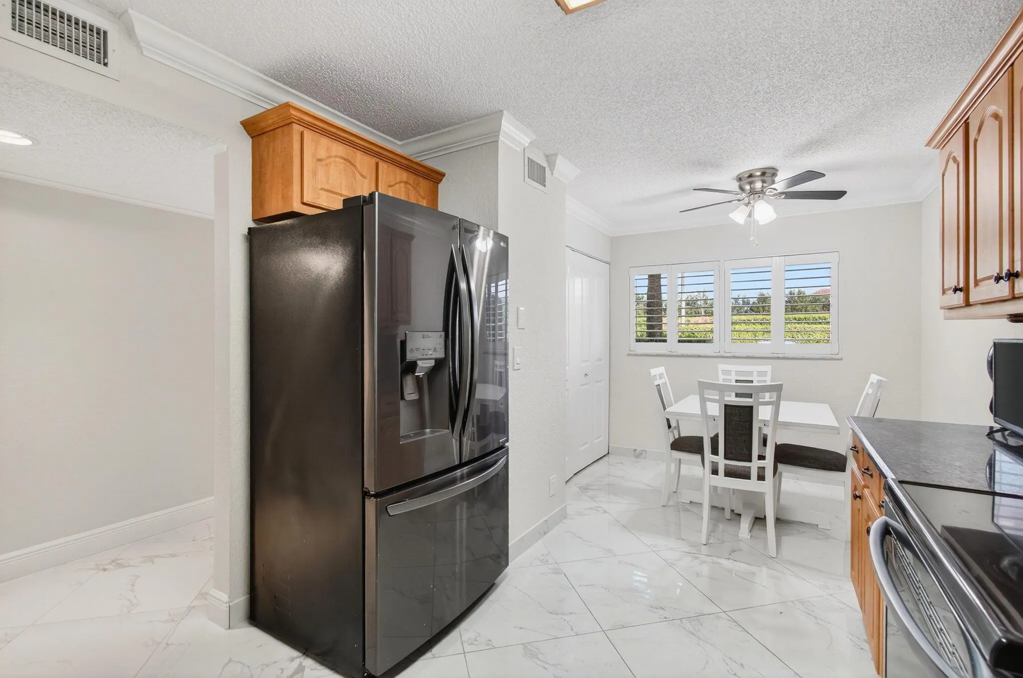 5574 Witney Drive, #109
