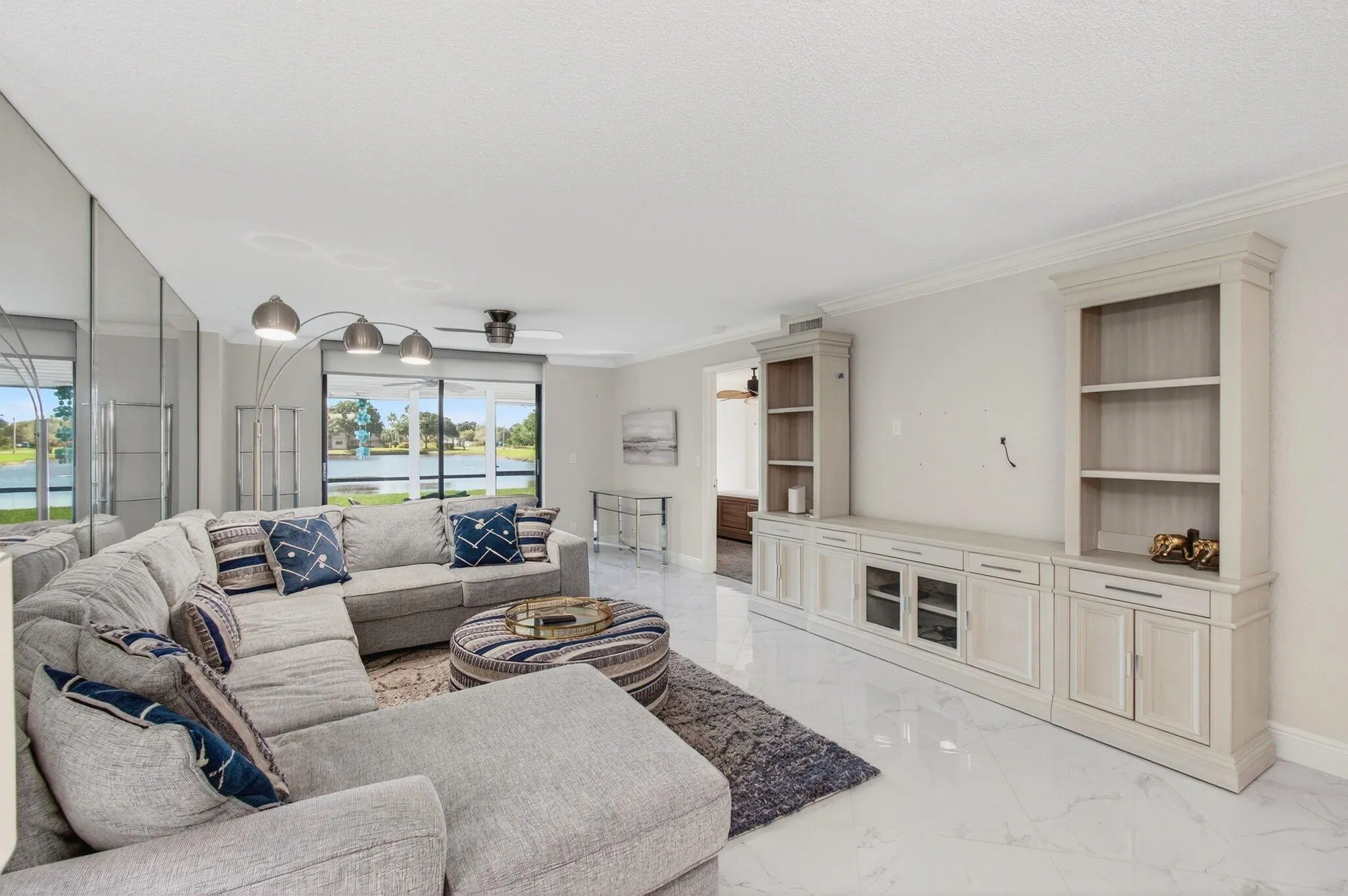 5574 Witney Drive, #109