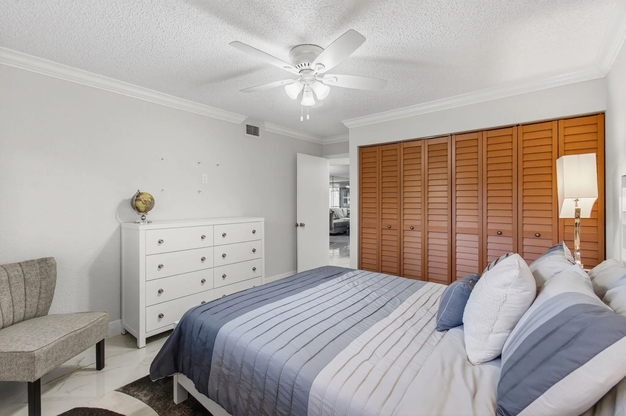 5574 Witney Drive, #109