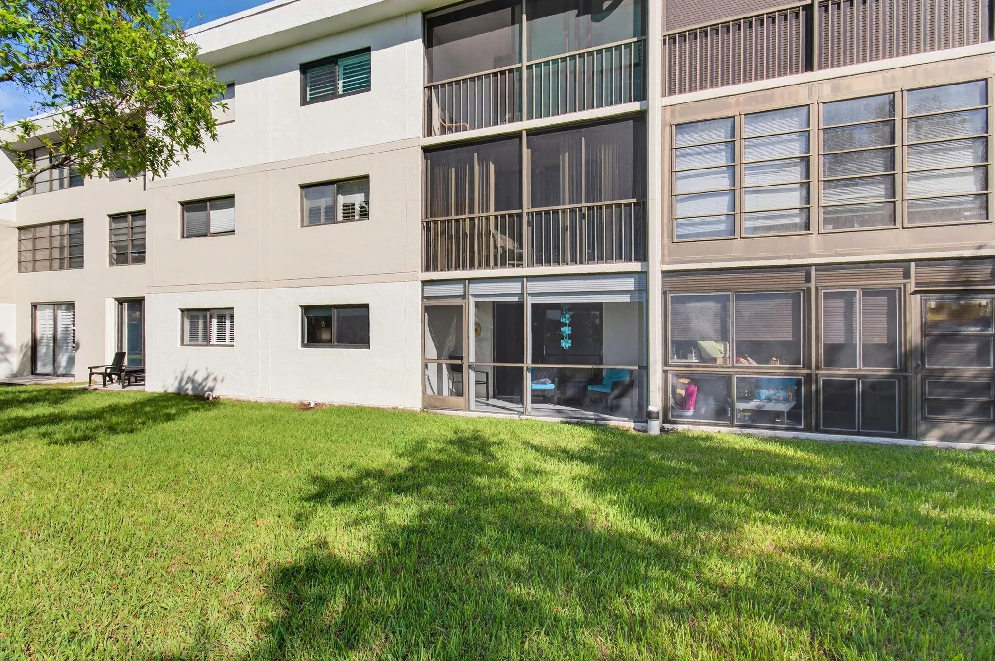5574 Witney Drive, #109