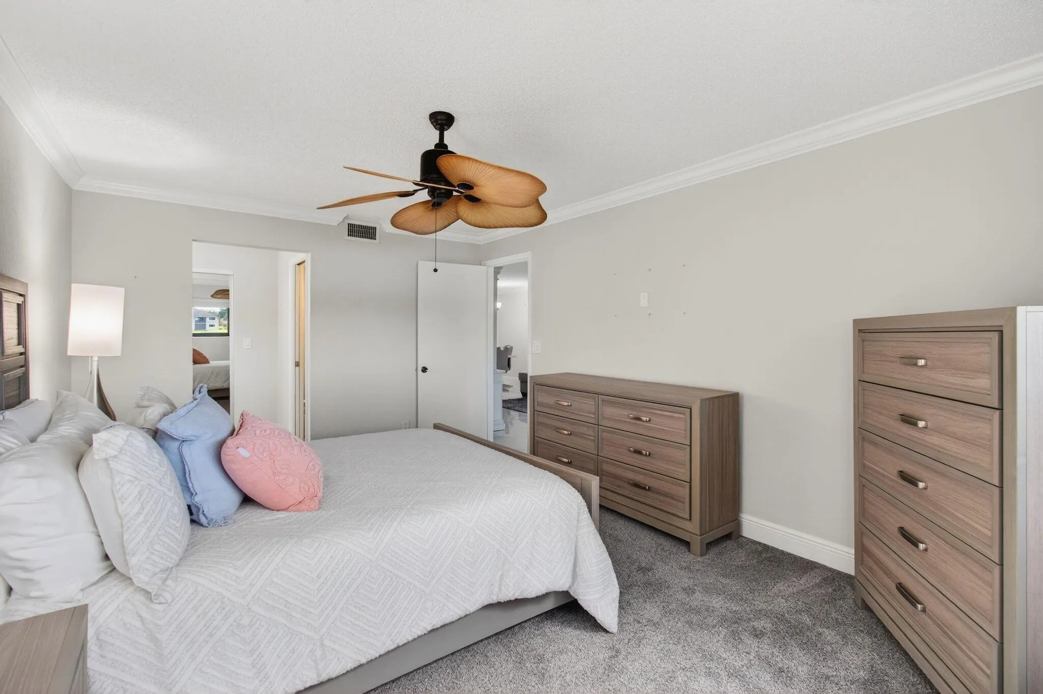 5574 Witney Drive, #109