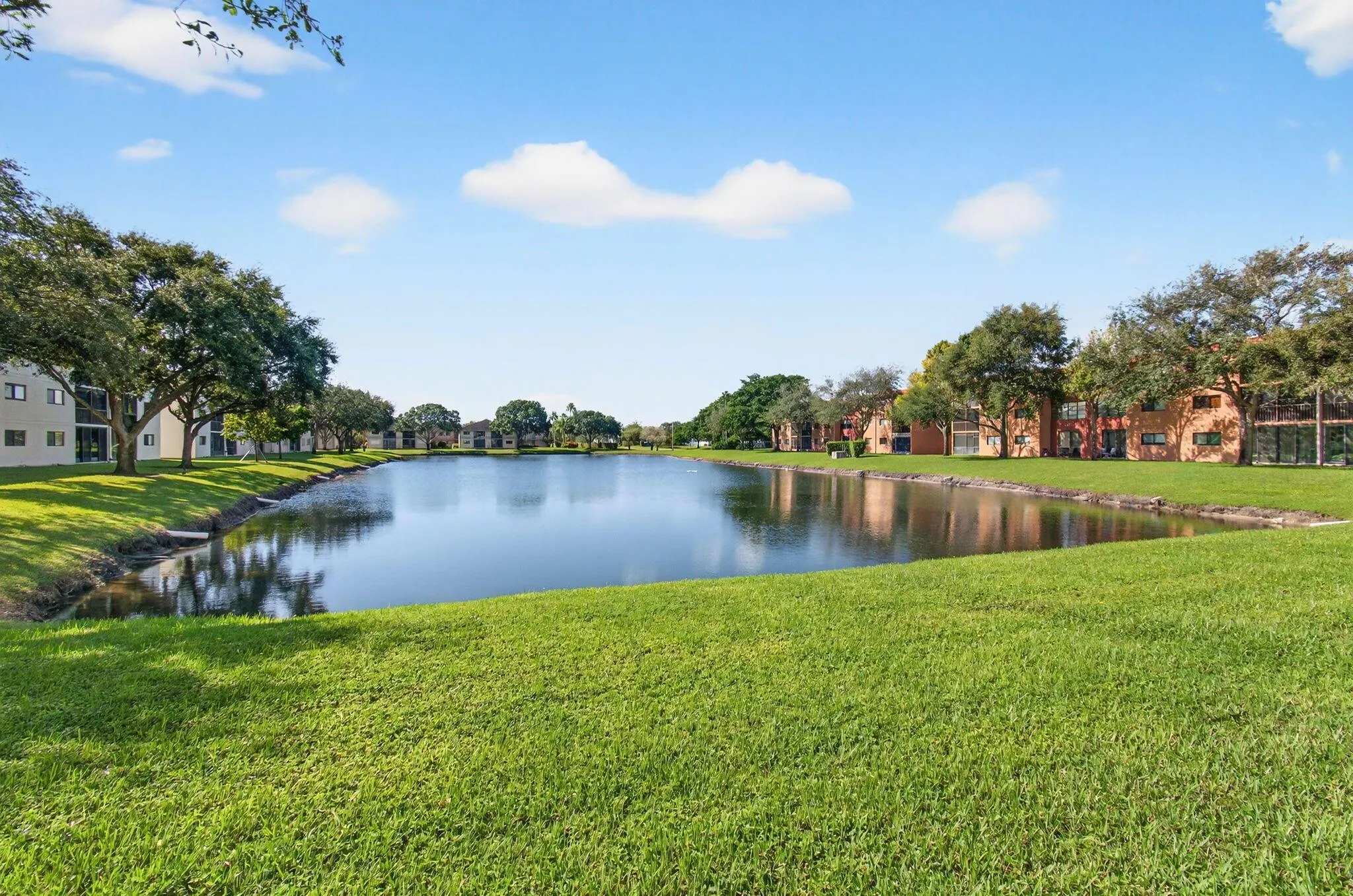 5574 Witney Drive, #109