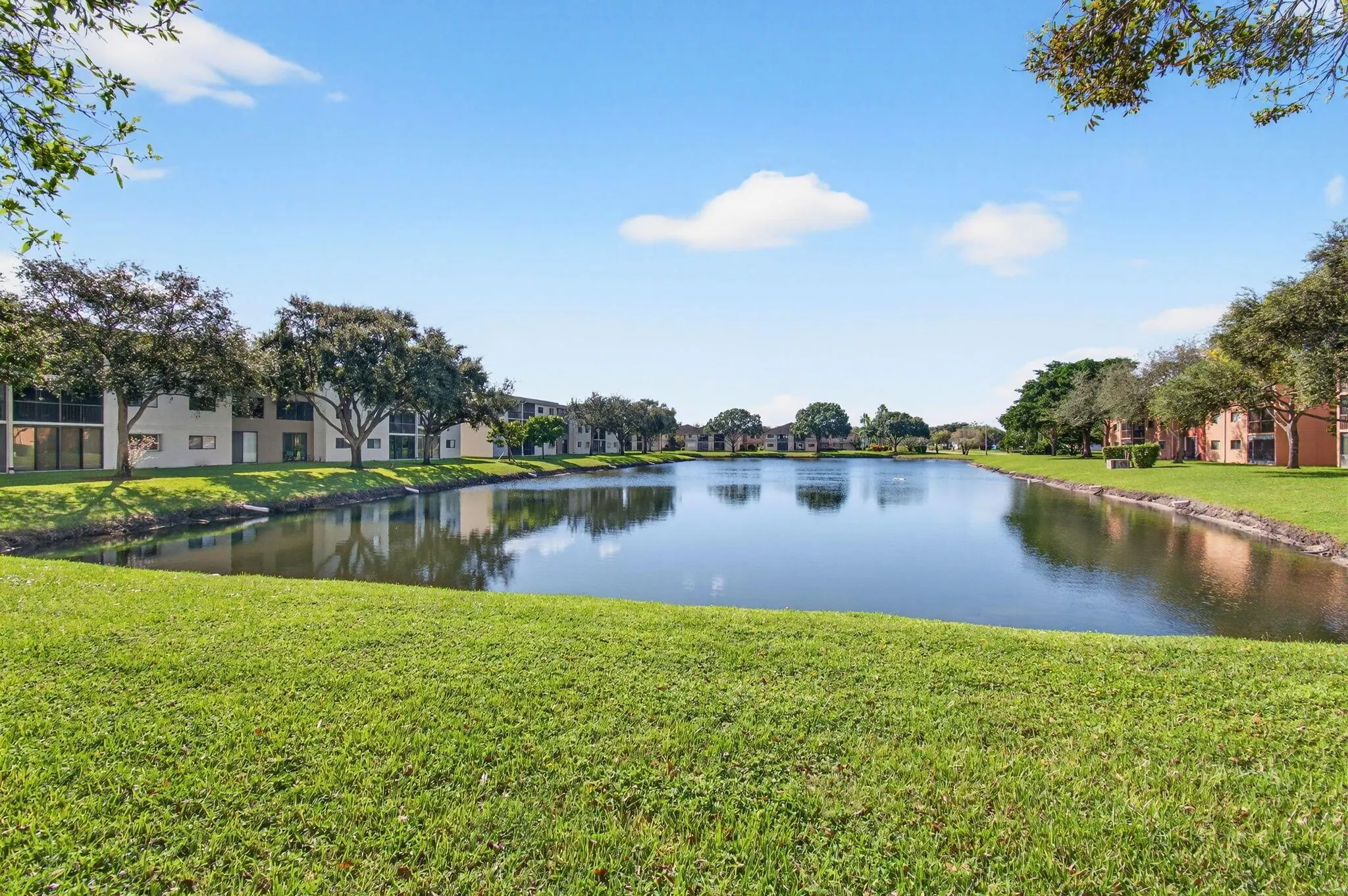 5574 Witney Drive, #109