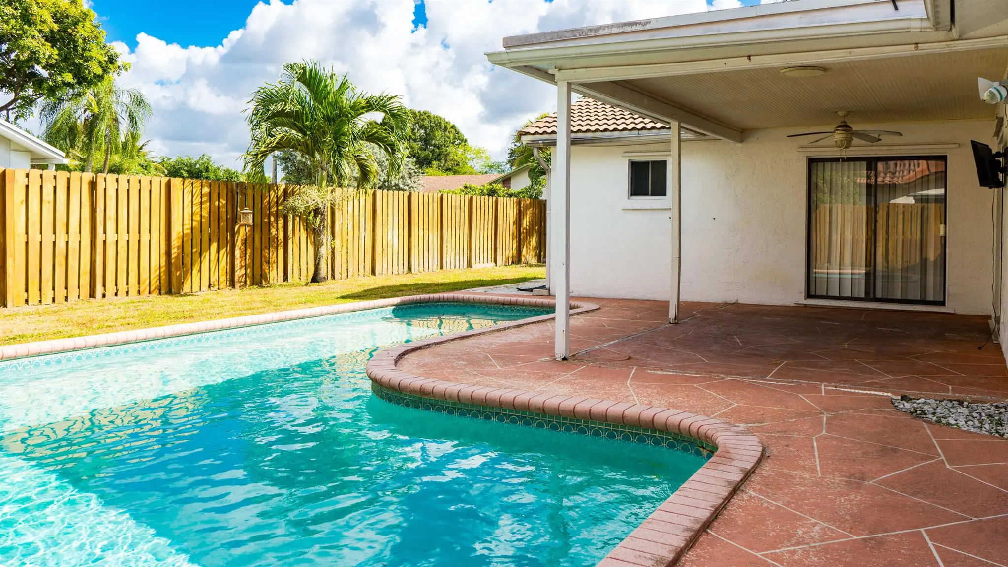 9811 NW 26th Court