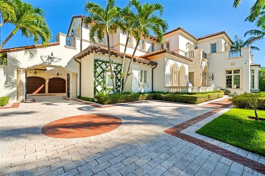1033 Seasage Drive