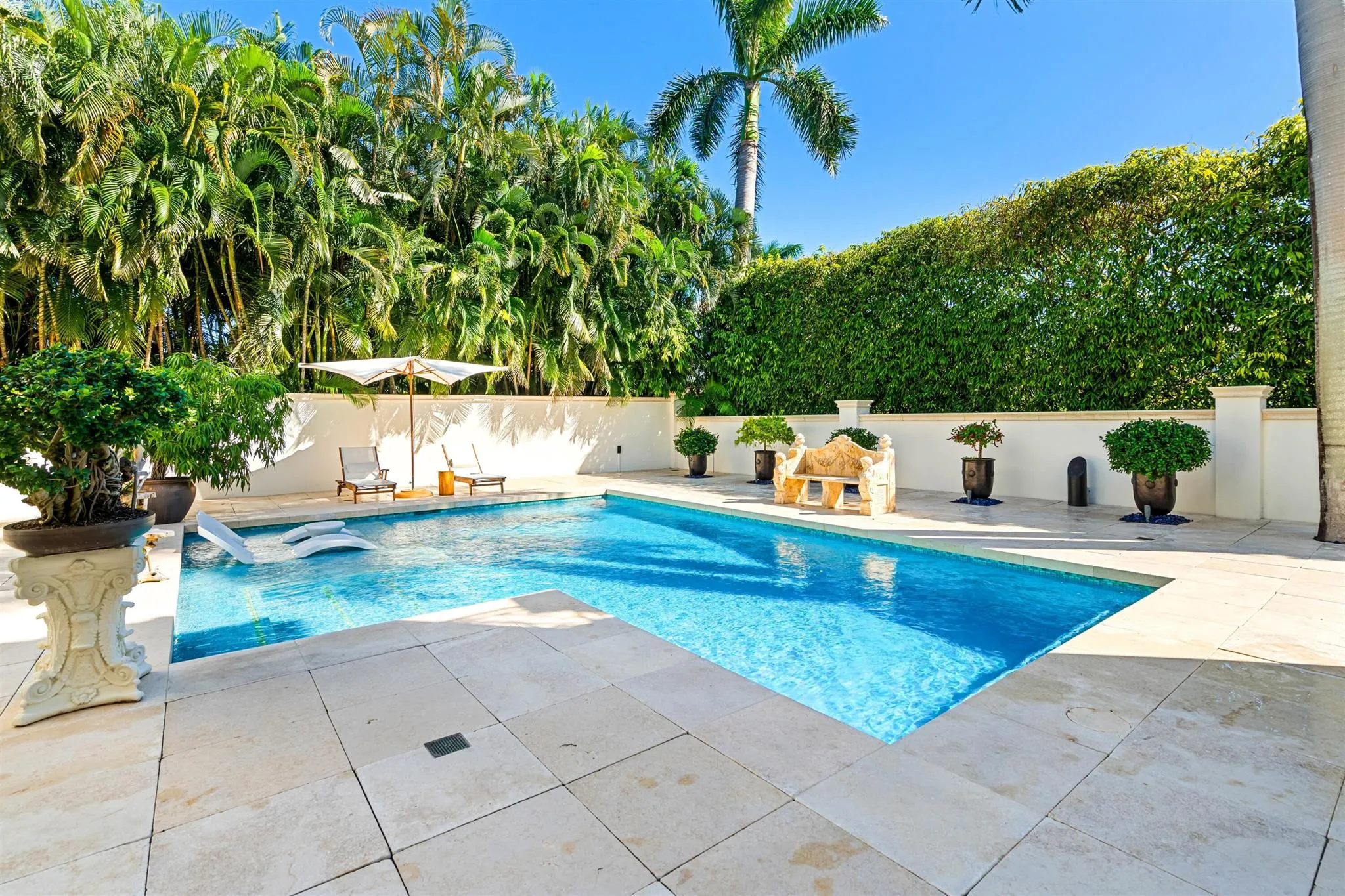 1033 Seasage Drive