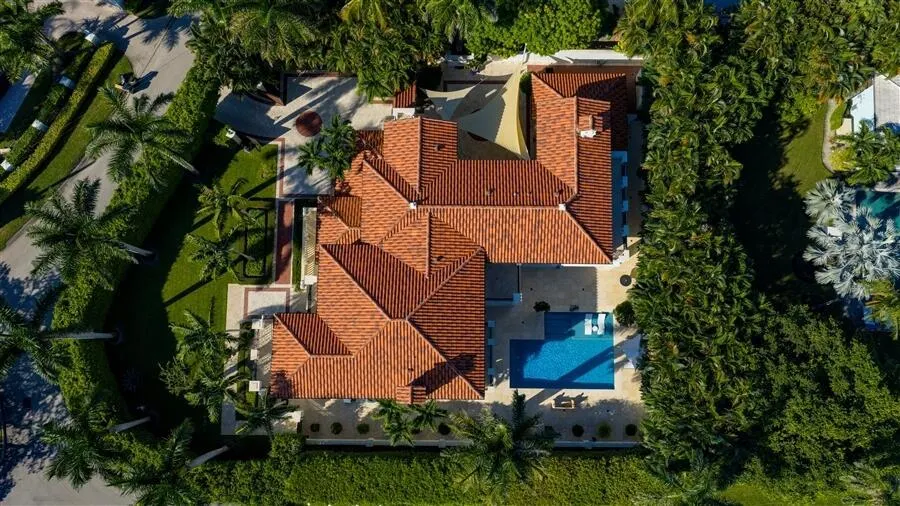 1033 Seasage Drive