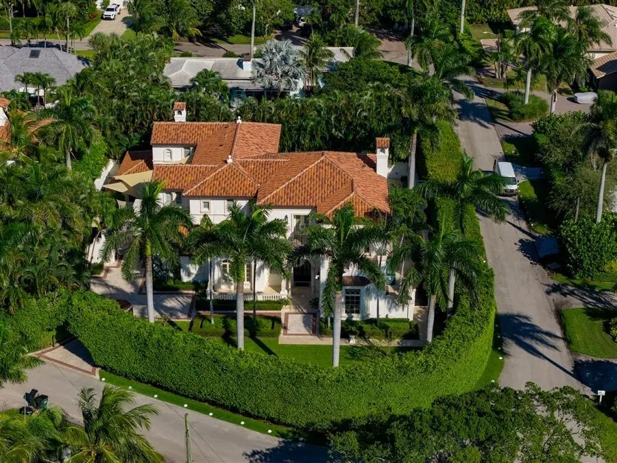 1033 Seasage Drive