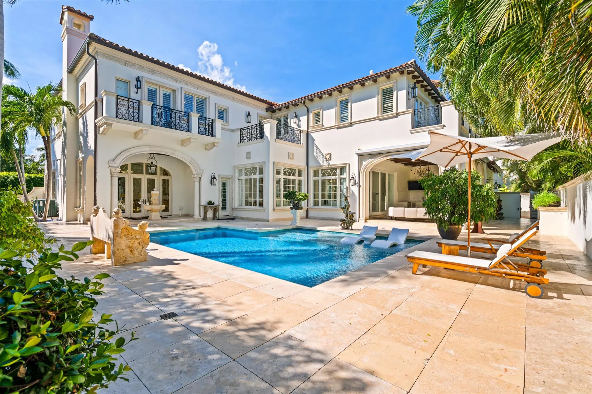 1033 Seasage Drive