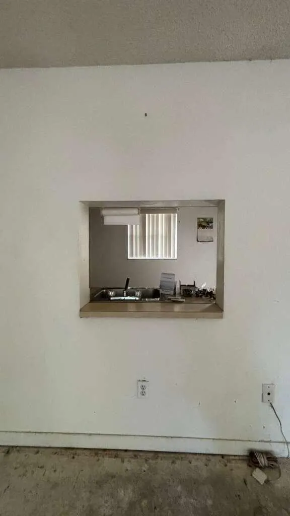 2800 NW 56th Avenue, #B306