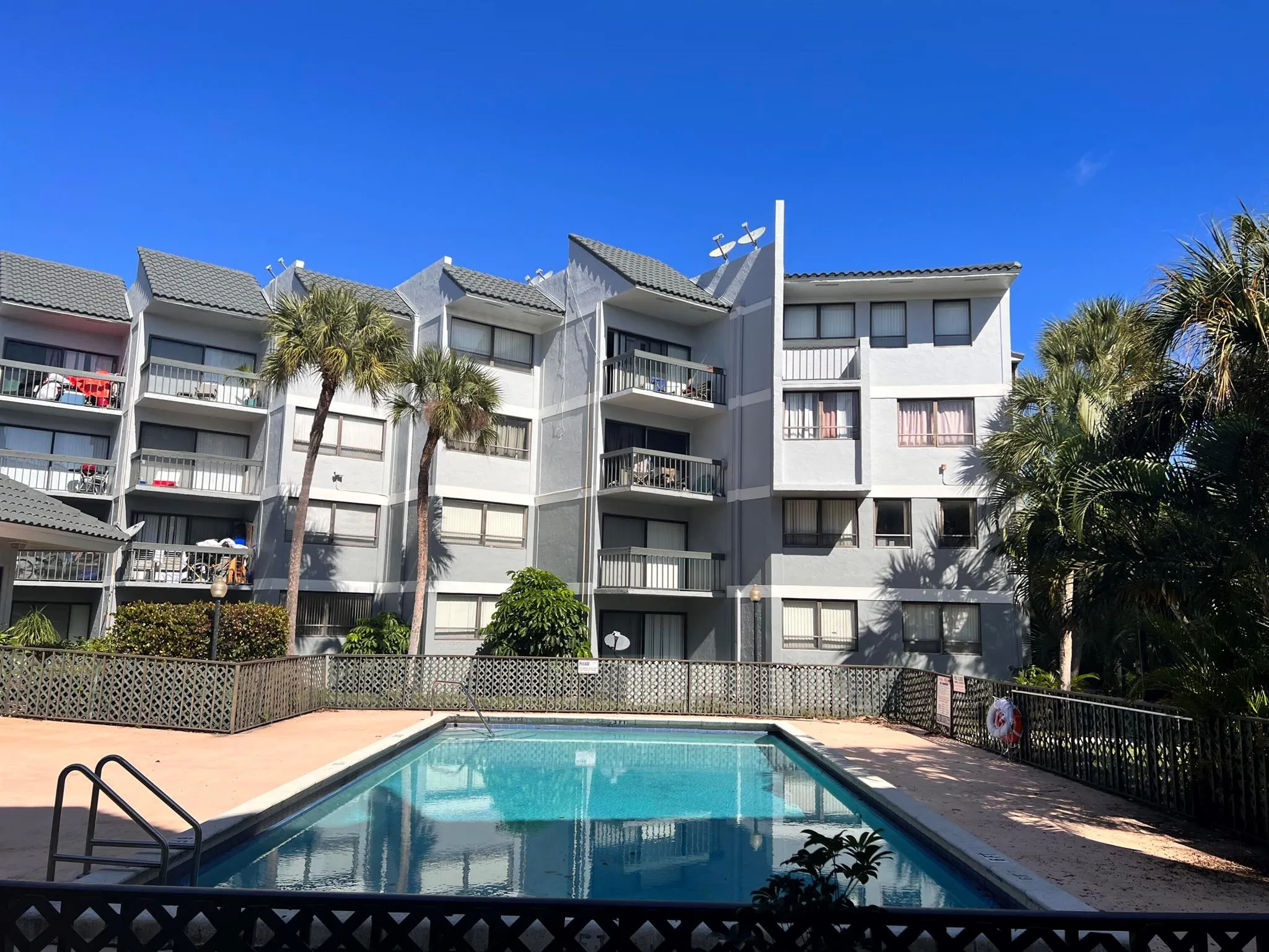 1820 N Congress Avenue, #410